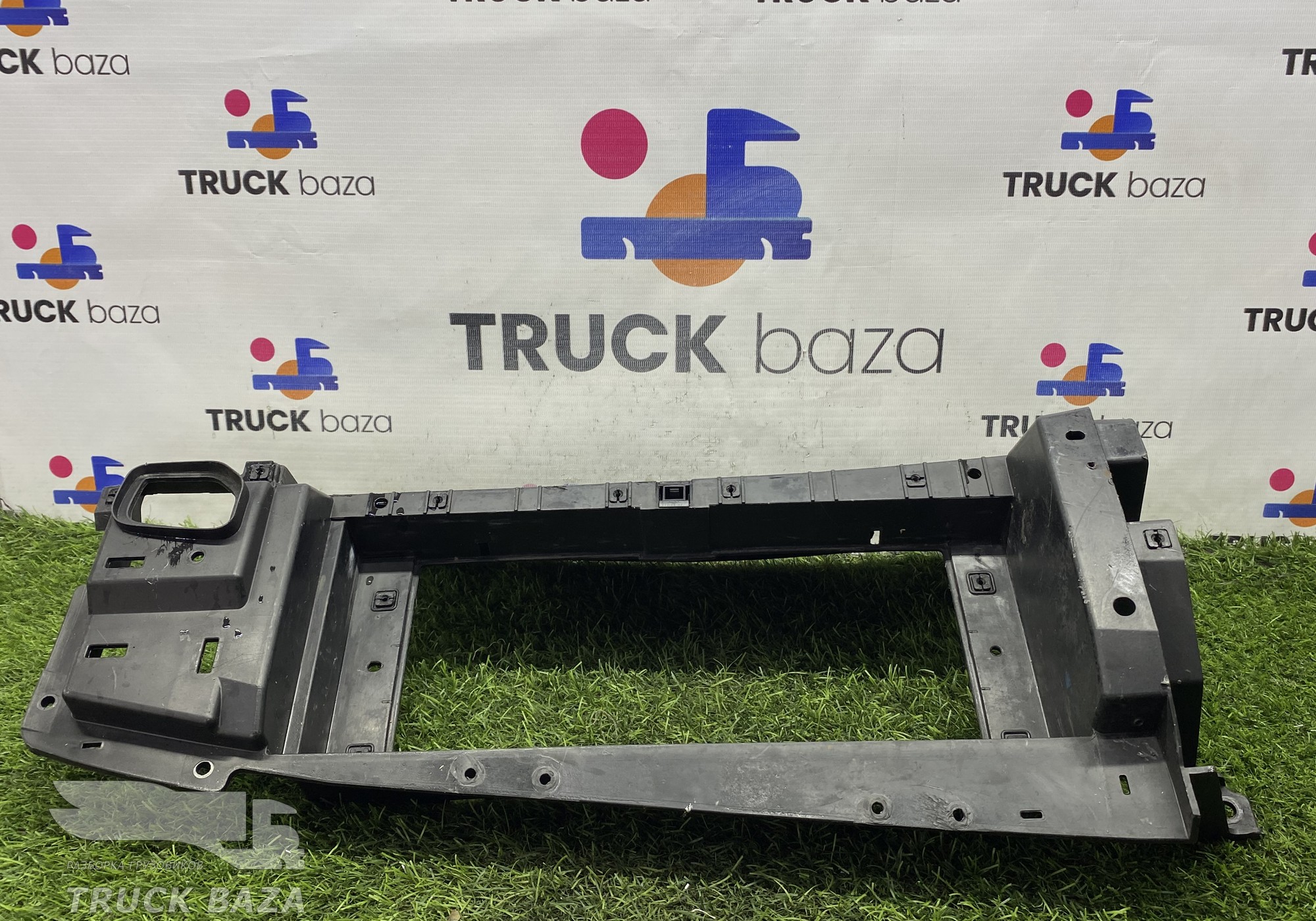 549015325043 Накладка панели приборов передняя левая для КАМАЗ 54901