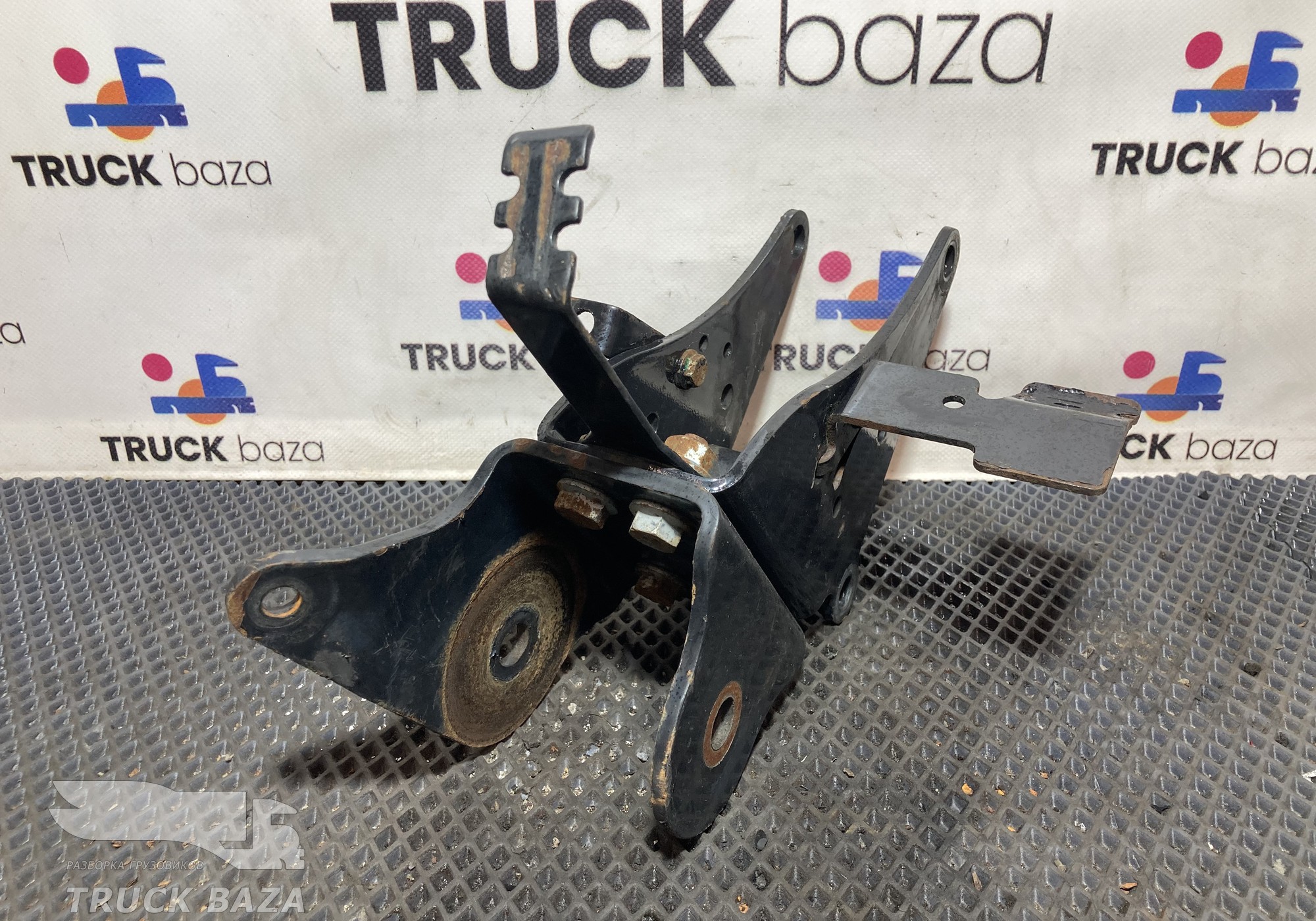 85417205025 Кронштейн торсиона кабины для Man TGA