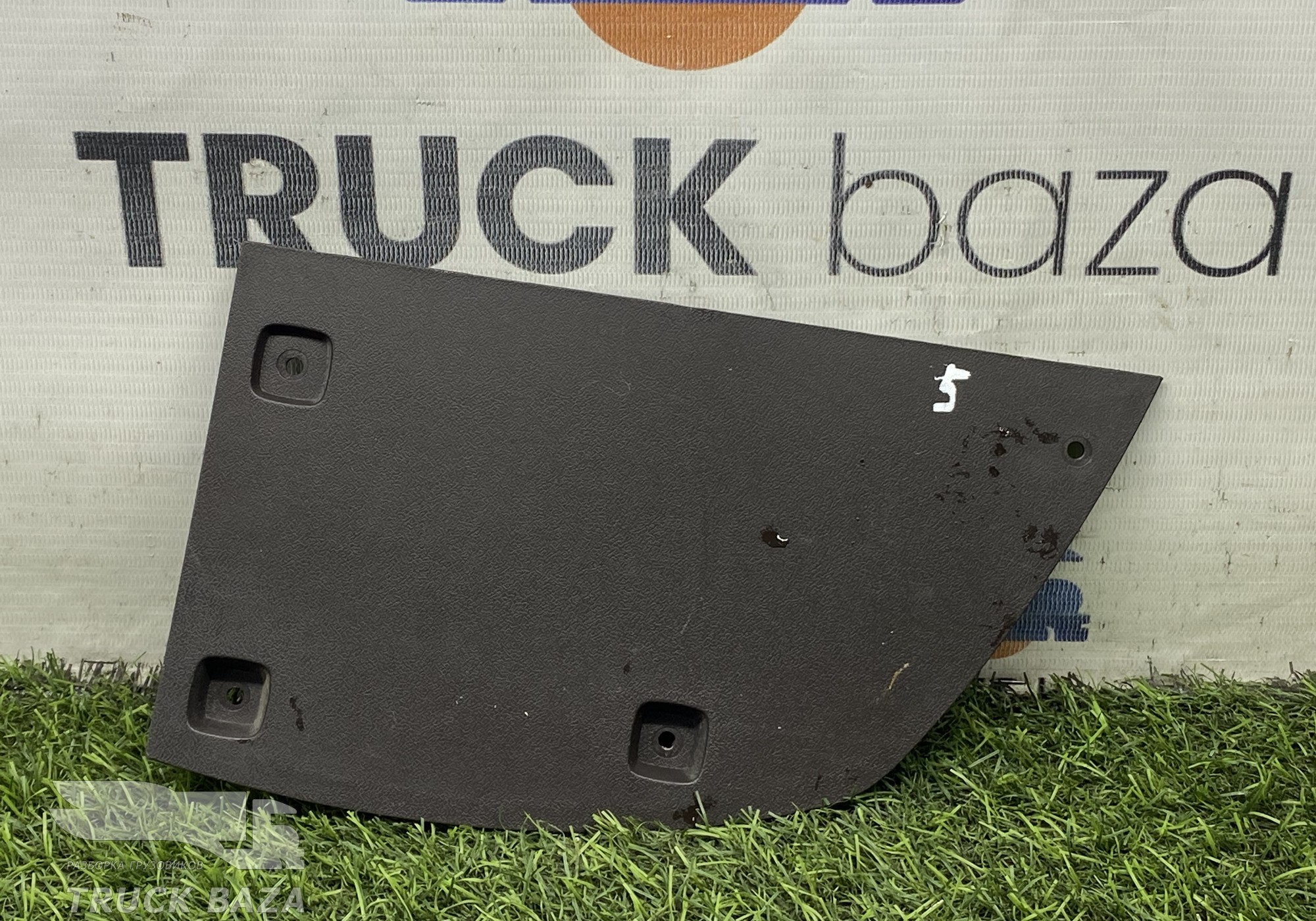 549015325174 Обшивка салона правая для КАМАЗ 54901