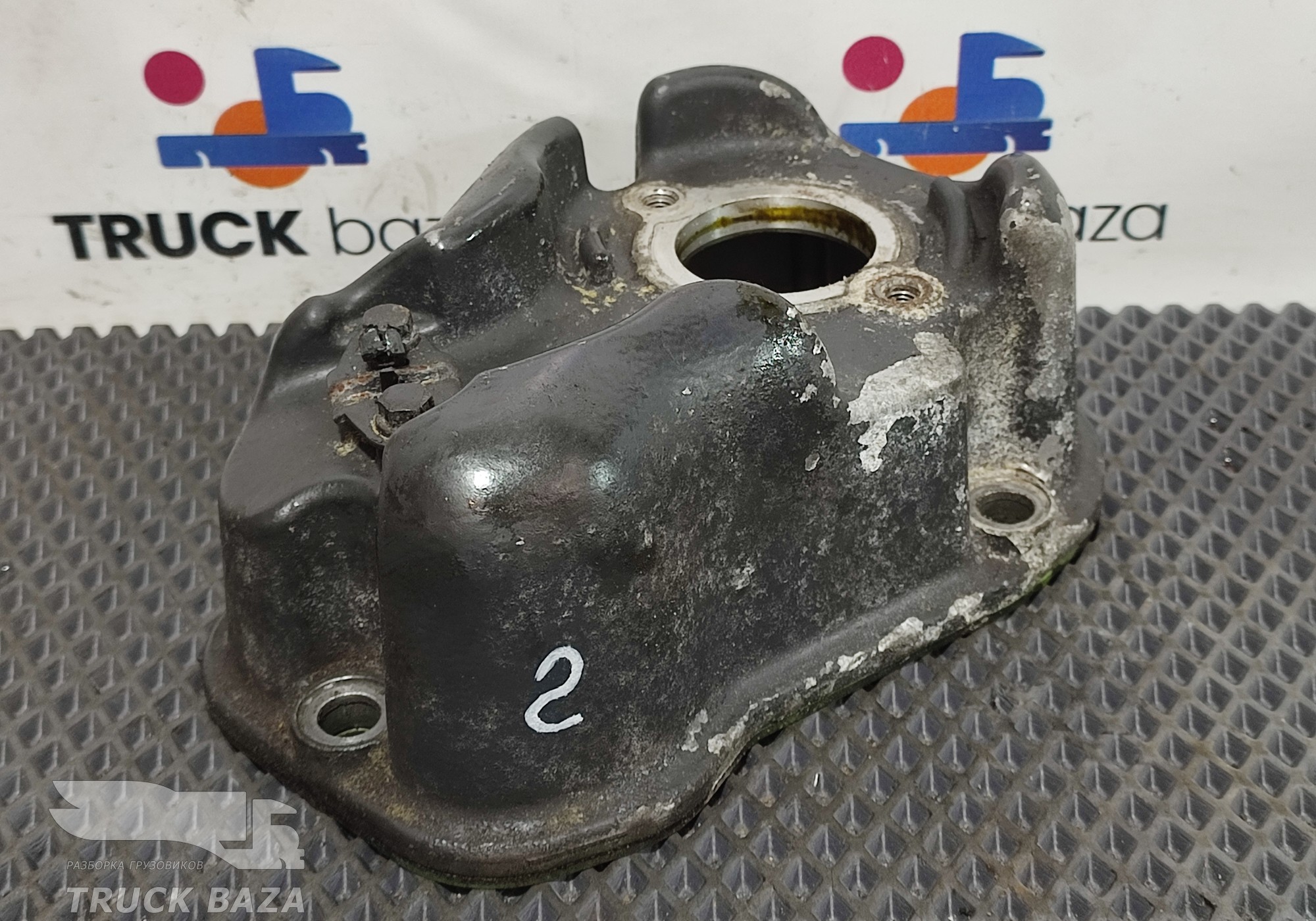 2108168 Крышка ГБЦ клапанная