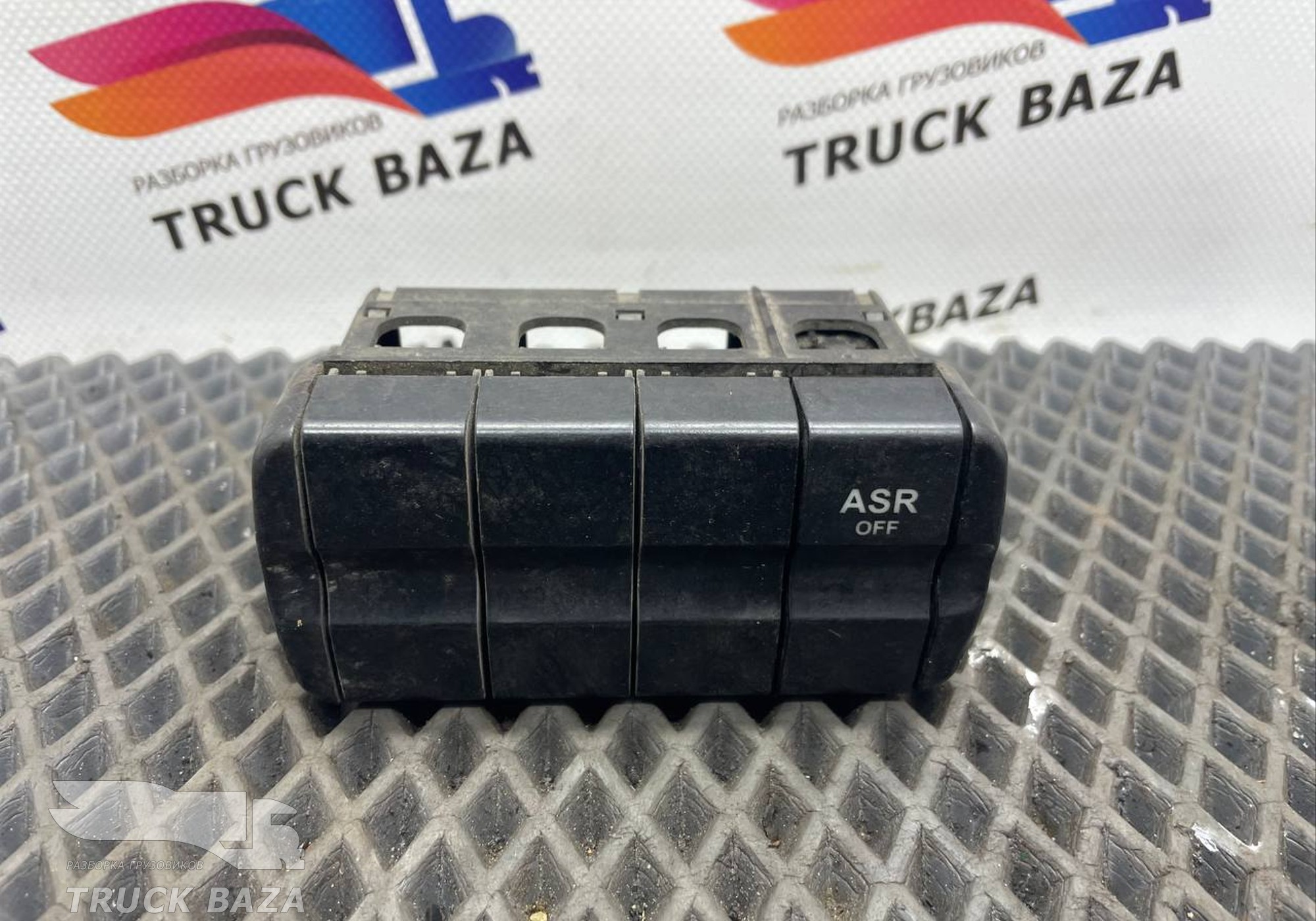 9435451807 Кнопка антипробуксовочной системы для Mercedes-Benz Actros MP3 (с 2008)
