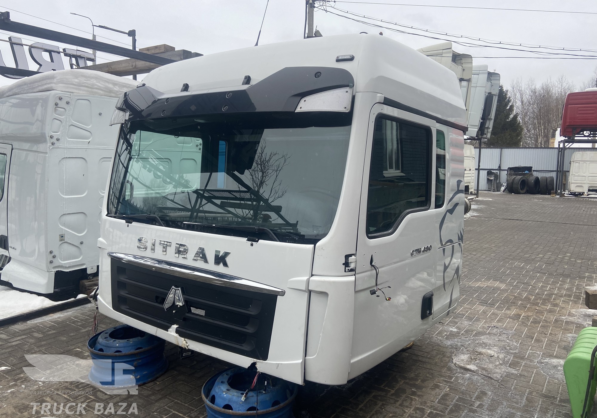 Кабина для Sinotruk Sitrak C7H - купить б/у за 890000 р.