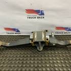 81436303203 Кронштейн пневморессоры левый для Fiat Doblo