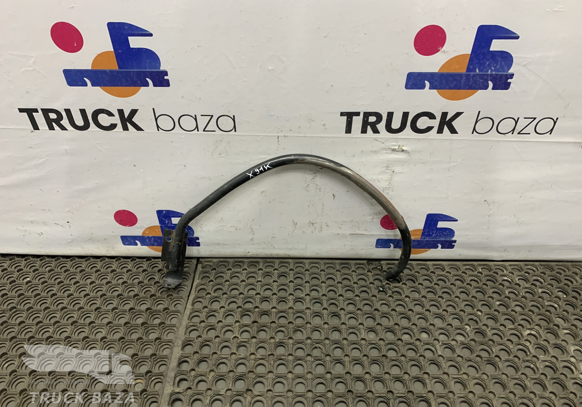 1676724 Поручень кабины левый для Daf XF105 (с 2005)