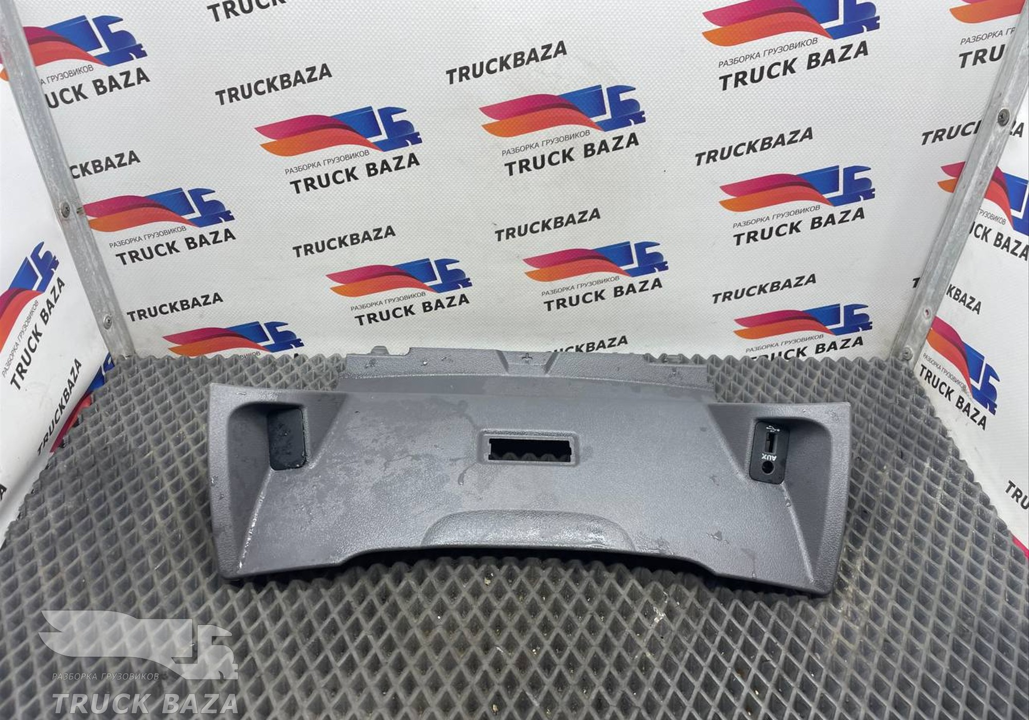 1871893 Накладка торпедо для Daf XF106 (с 2012)