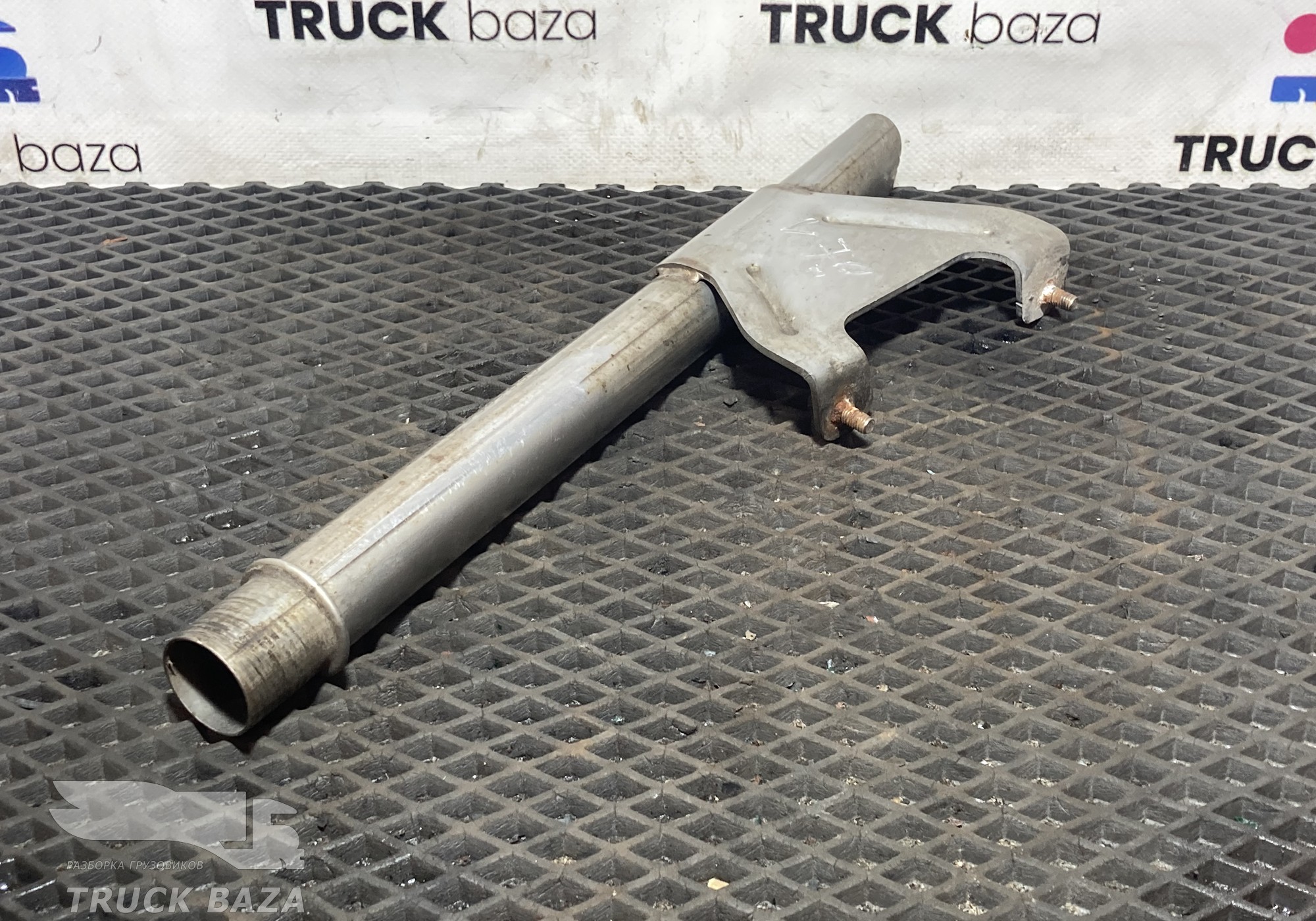 82382117 Кронштейн выхлопной трубы для Volvo FM FM4 (с 2013)