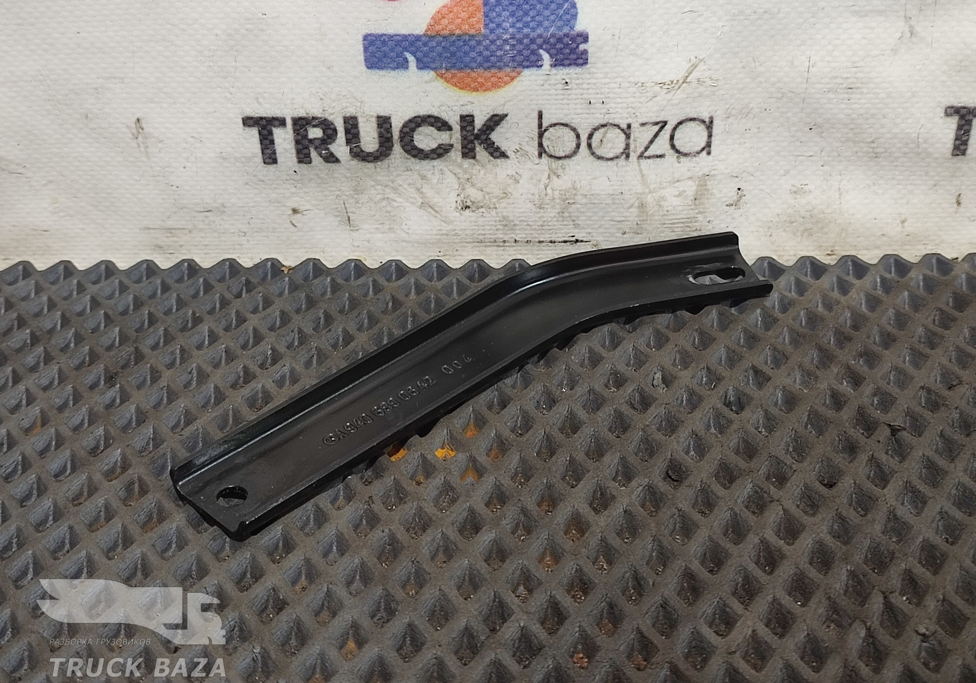 9406890642 Кронштейн приборной рамки