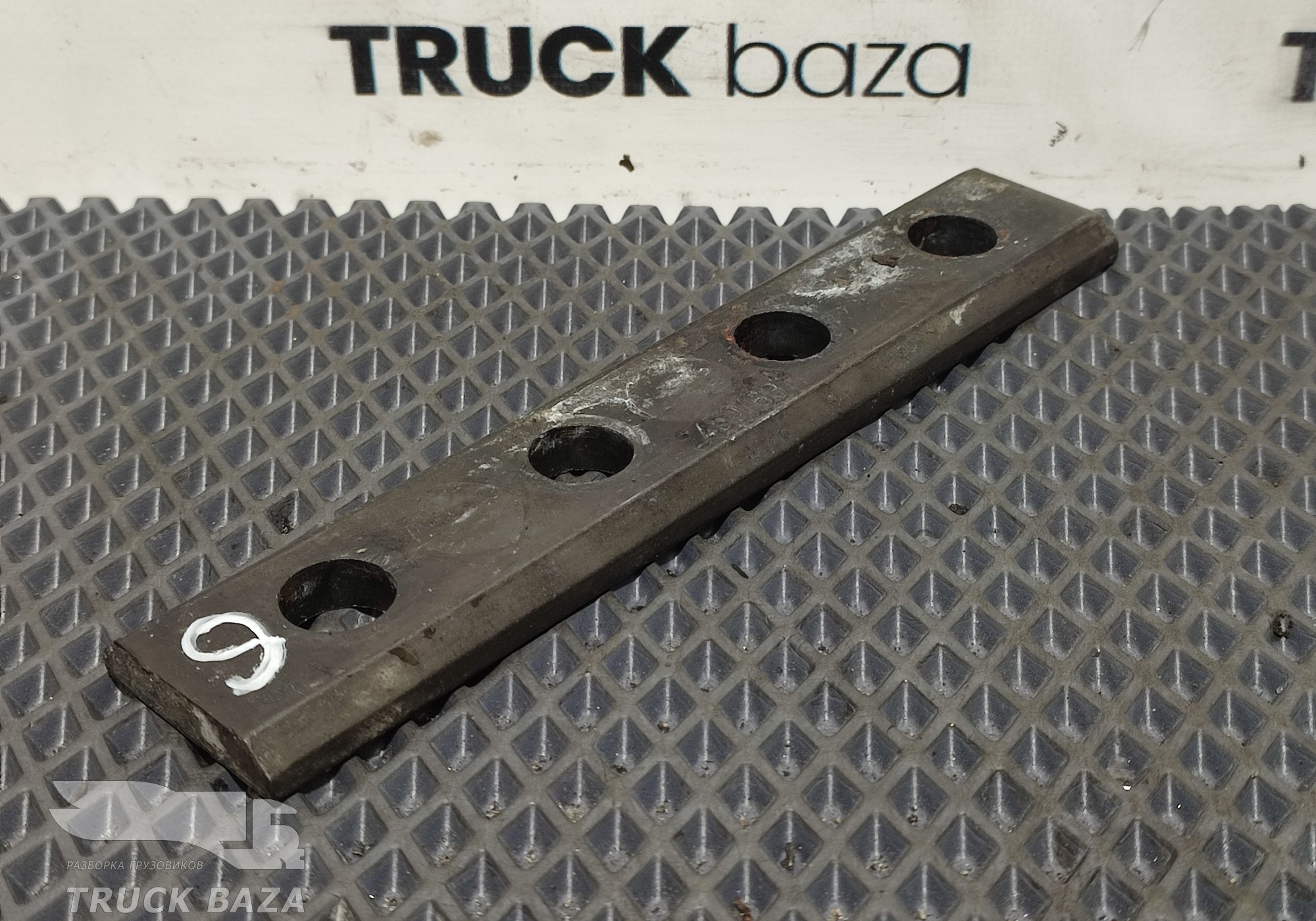 2450163 Проставка кронштейна газового оборудования для Scania 6-series R (с 2016)