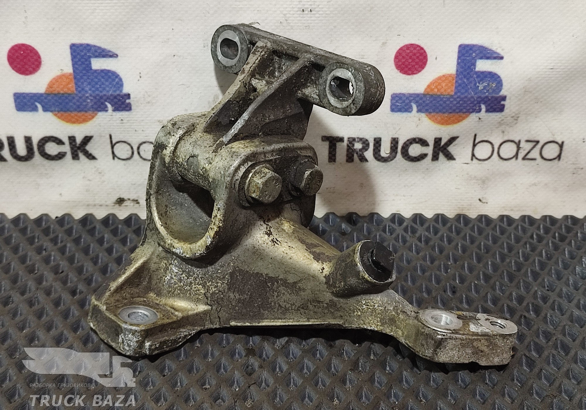 4730982439 Кронштейн выхлопной трубы для Mercedes-Benz Actros New Actros MP4 (с 2011)