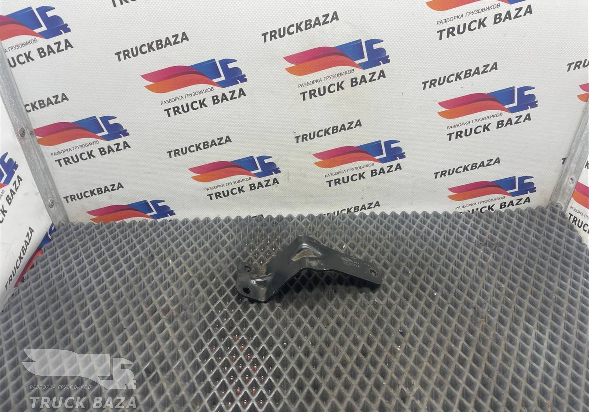 JC462A275XA Кронштейн бачка ГУРа для Ford F-MAX (с 2018)