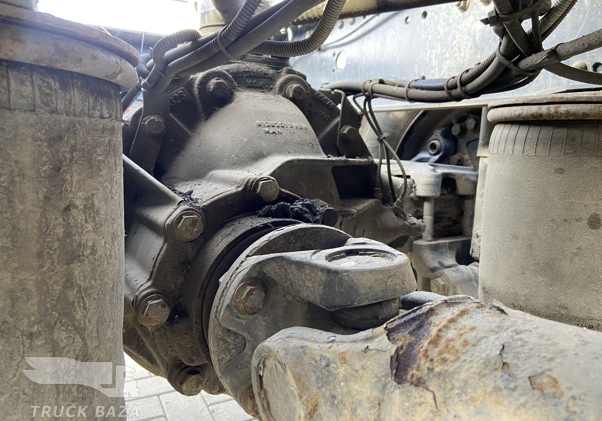 81350106255 Редуктор заднего моста HY-1350 3.083