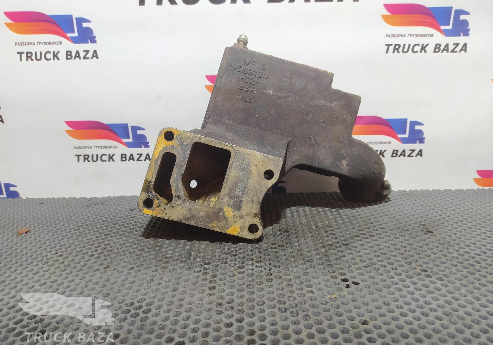 3683130 Корпус термостата для Volvo VNL