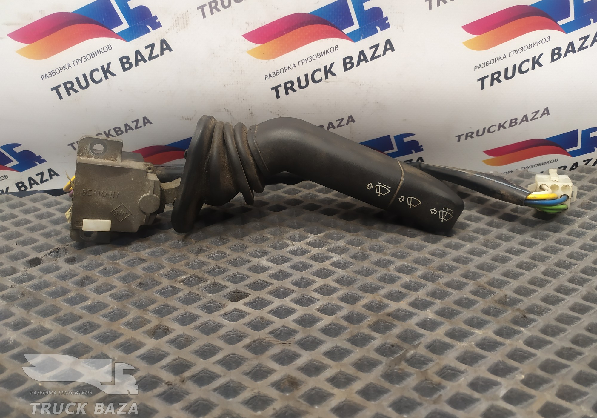 1424970 Переключатель стеклоочистителя подрулевой для Scania