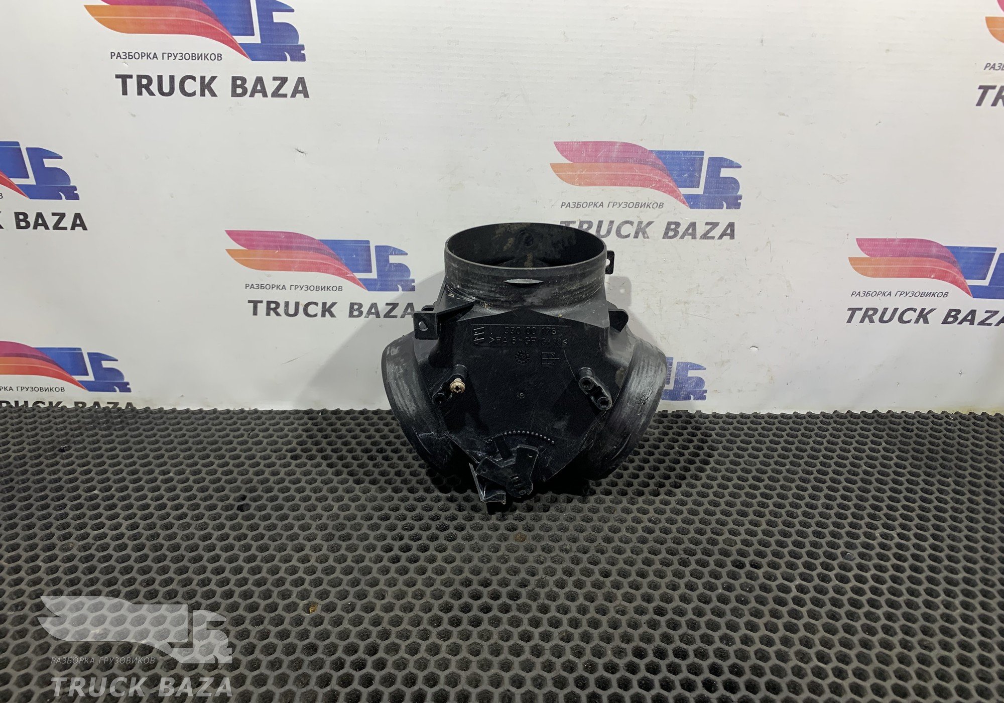 33000175 Распределительный клапан для MAZ 5440