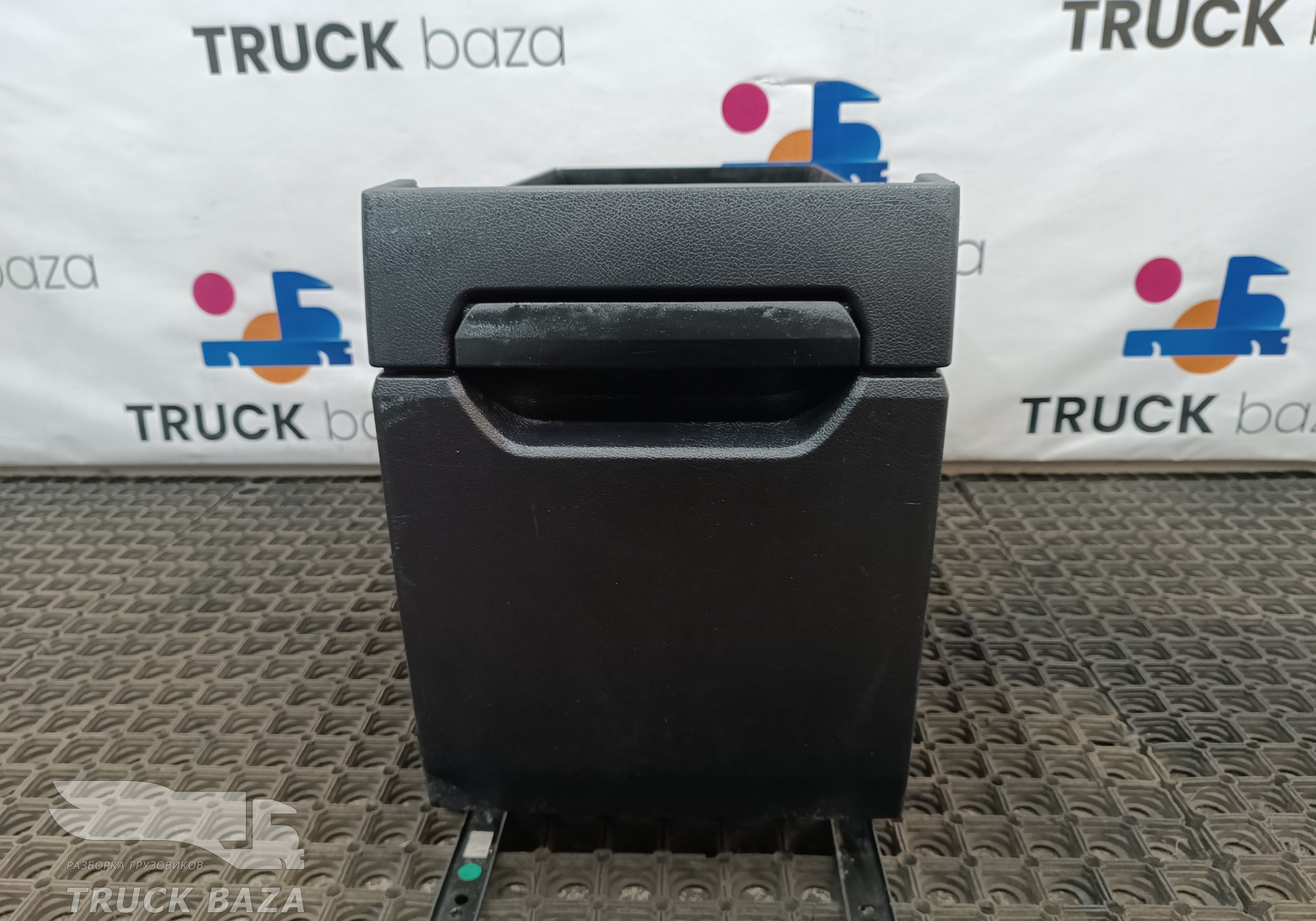 9608403343 Ящик вещевой для Mercedes-Benz Actros New Actros MP4 (с 2011)