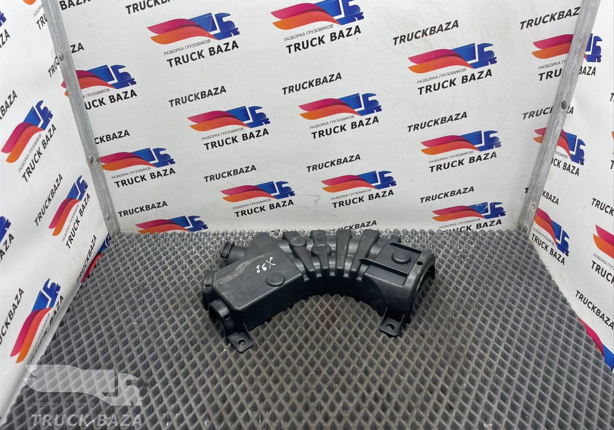 1866053 Кронштейн проводки для Daf XF106 (с 2012)