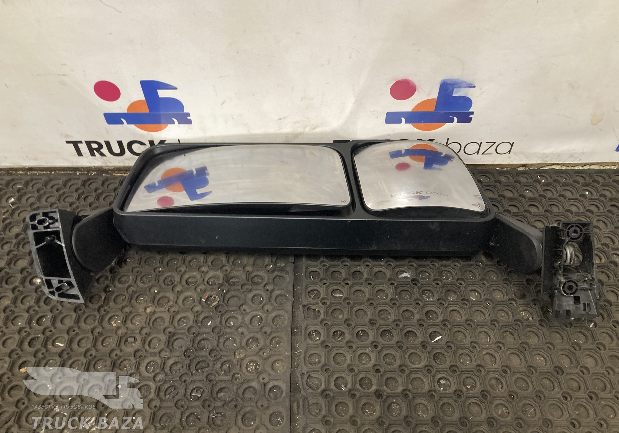 9608101719 Зеркало заднего вида боковое правое для КАМАЗ 54901
