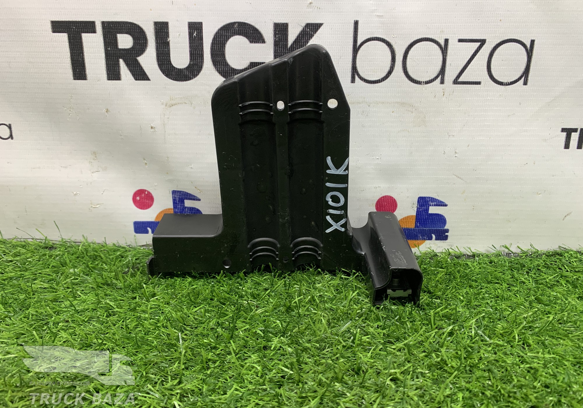 G115940110 Накладка отопителя для Daf XF106 (с 2012)