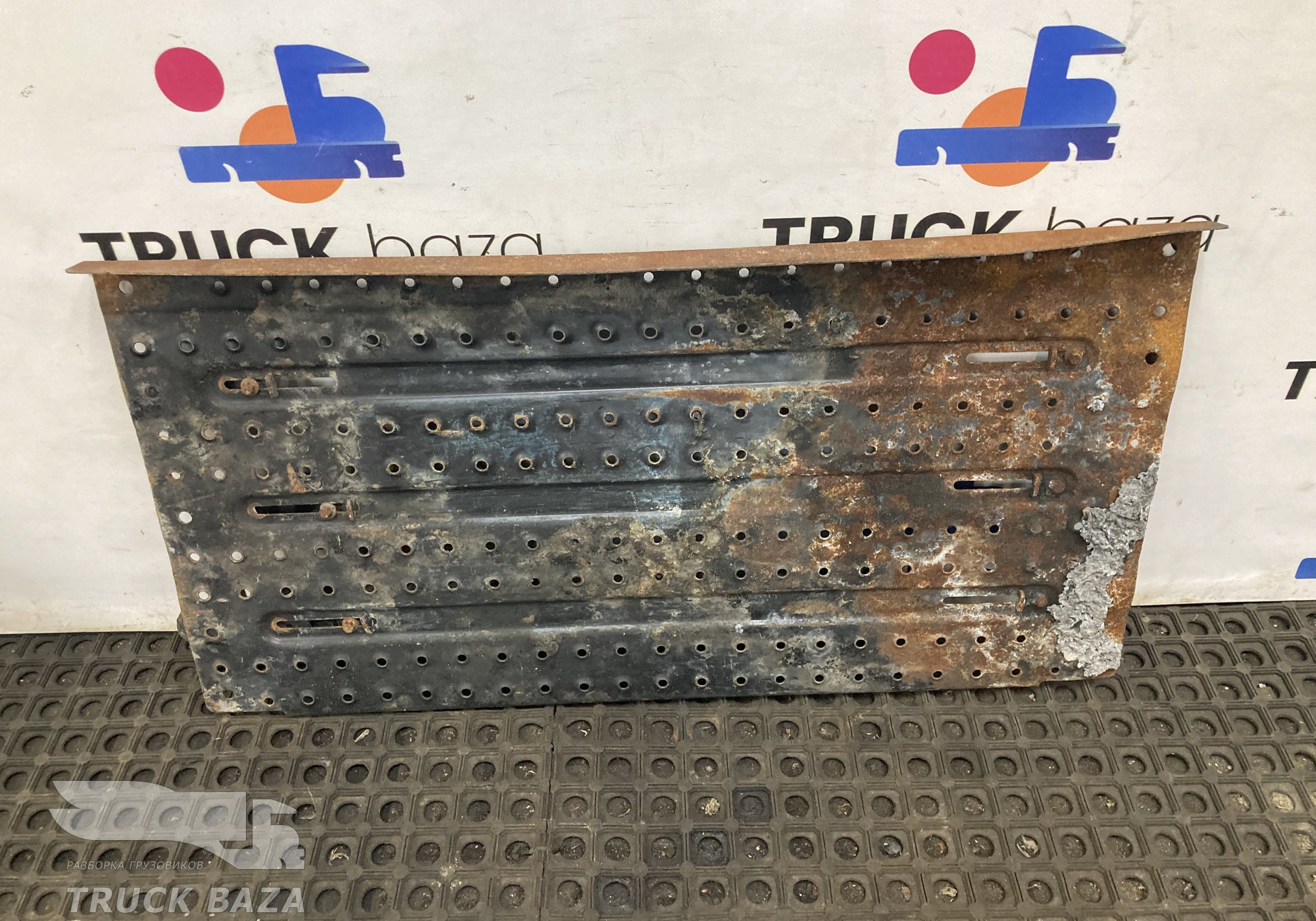 HC465K016BD Трап на раму для Ford F-MAX (с 2018)