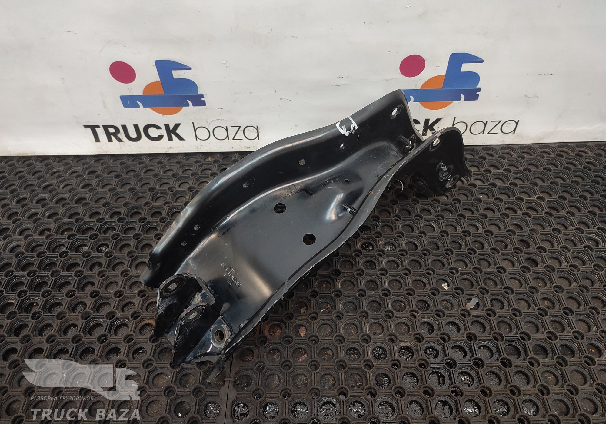 JC465B962BC Кронштейн перекидок для Ford F-MAX (с 2018)
