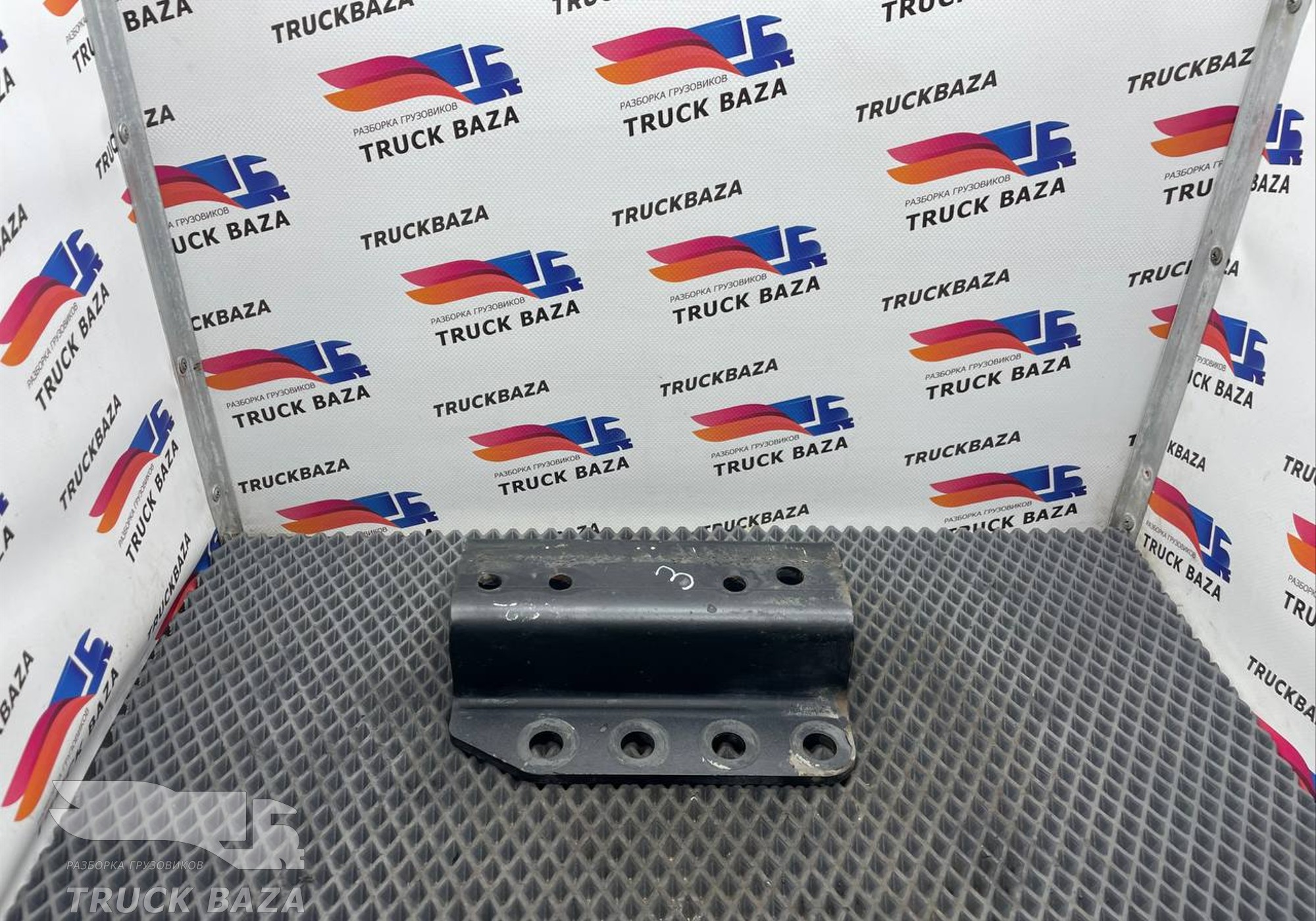 54901120304110 Кронштейн глушителя для КАМАЗ 54901