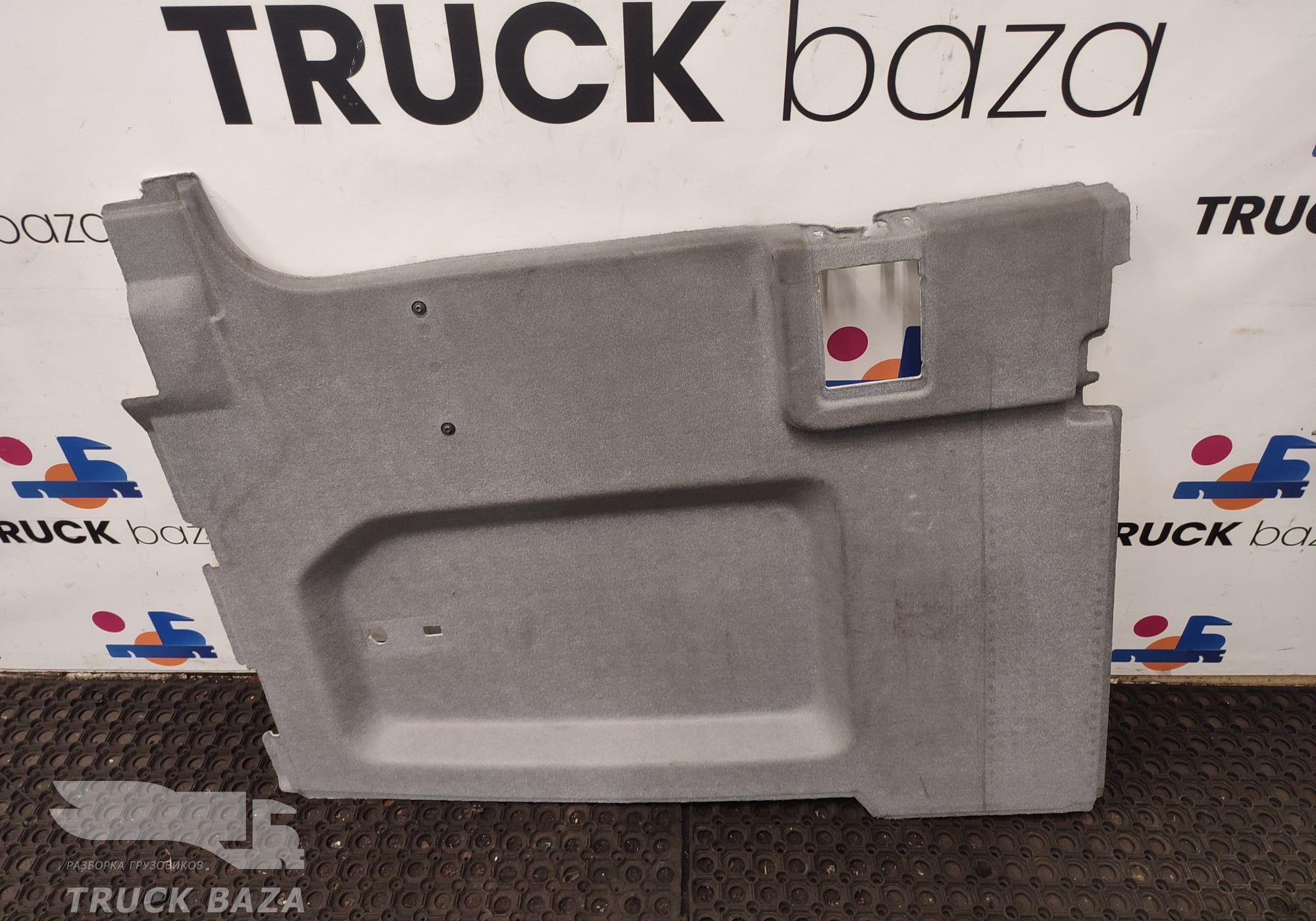 7482568198 Обшивка салона левая для Renault T (с 2013)