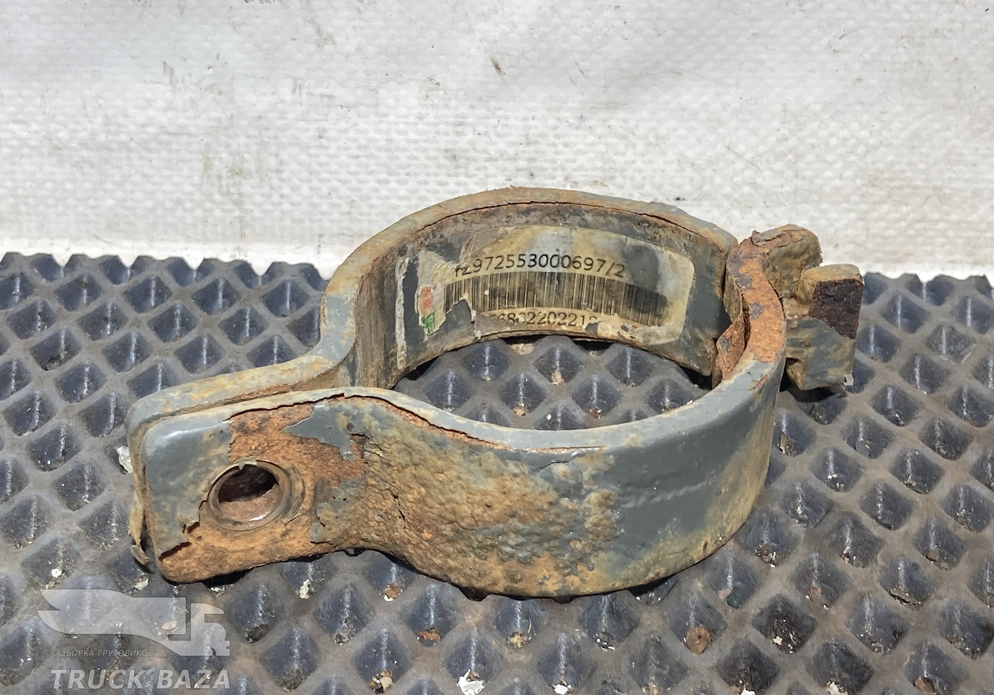 YZ972553000697 Хомут патрубка ретардера для Sinotruk Howo