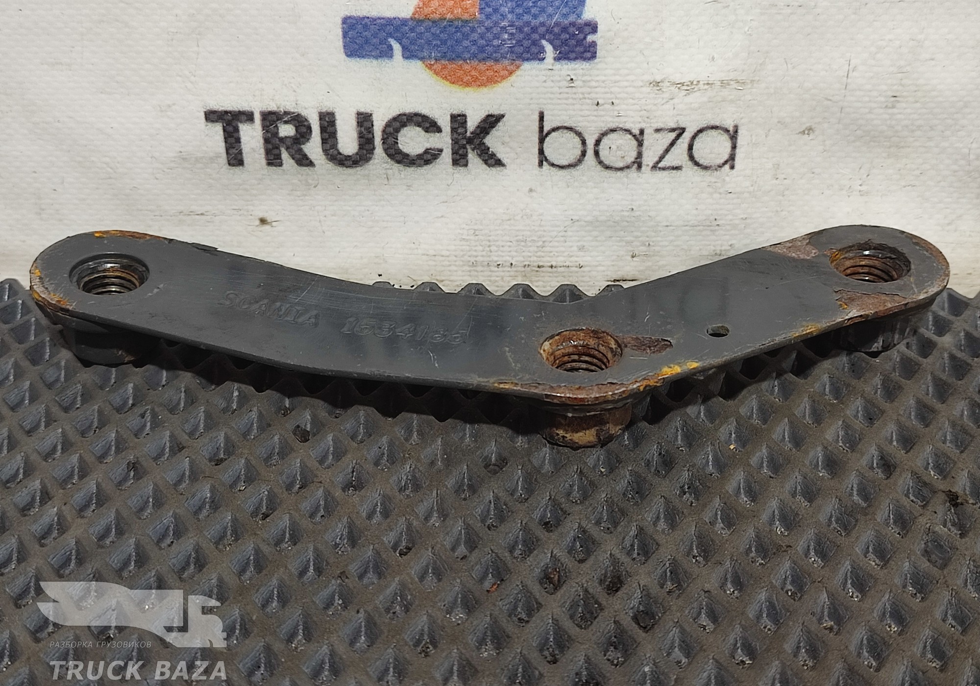 1534185 Кронштейн ящика АКБ