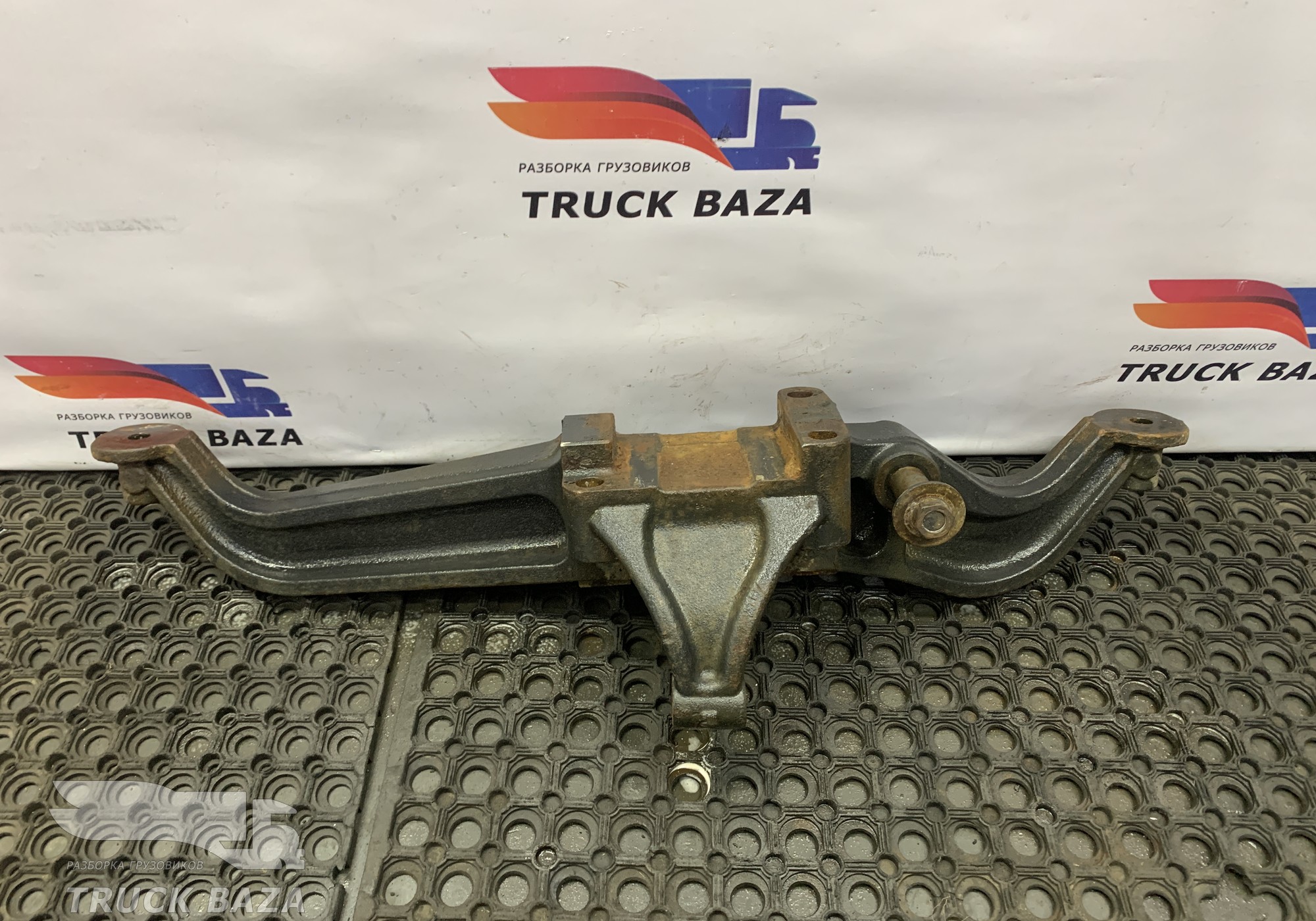 81436303202 Кронштейн пневморессоры правый для Man TGS I (с 2007)