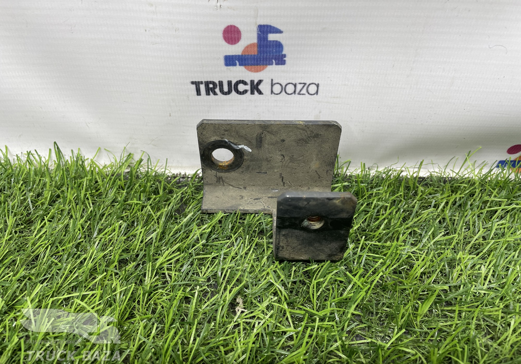 A9305400273 Кронштейн проводки для Mercedes-Benz Actros MP3 (с 2008)