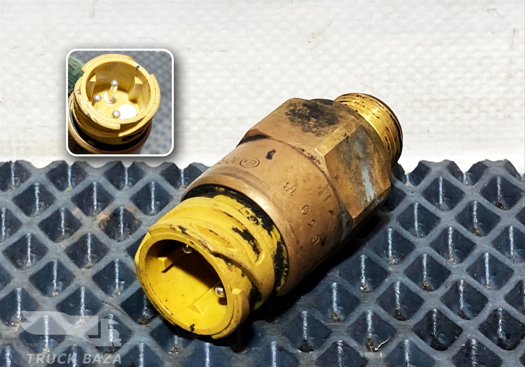 53831610 Датчик давления топлива для Man