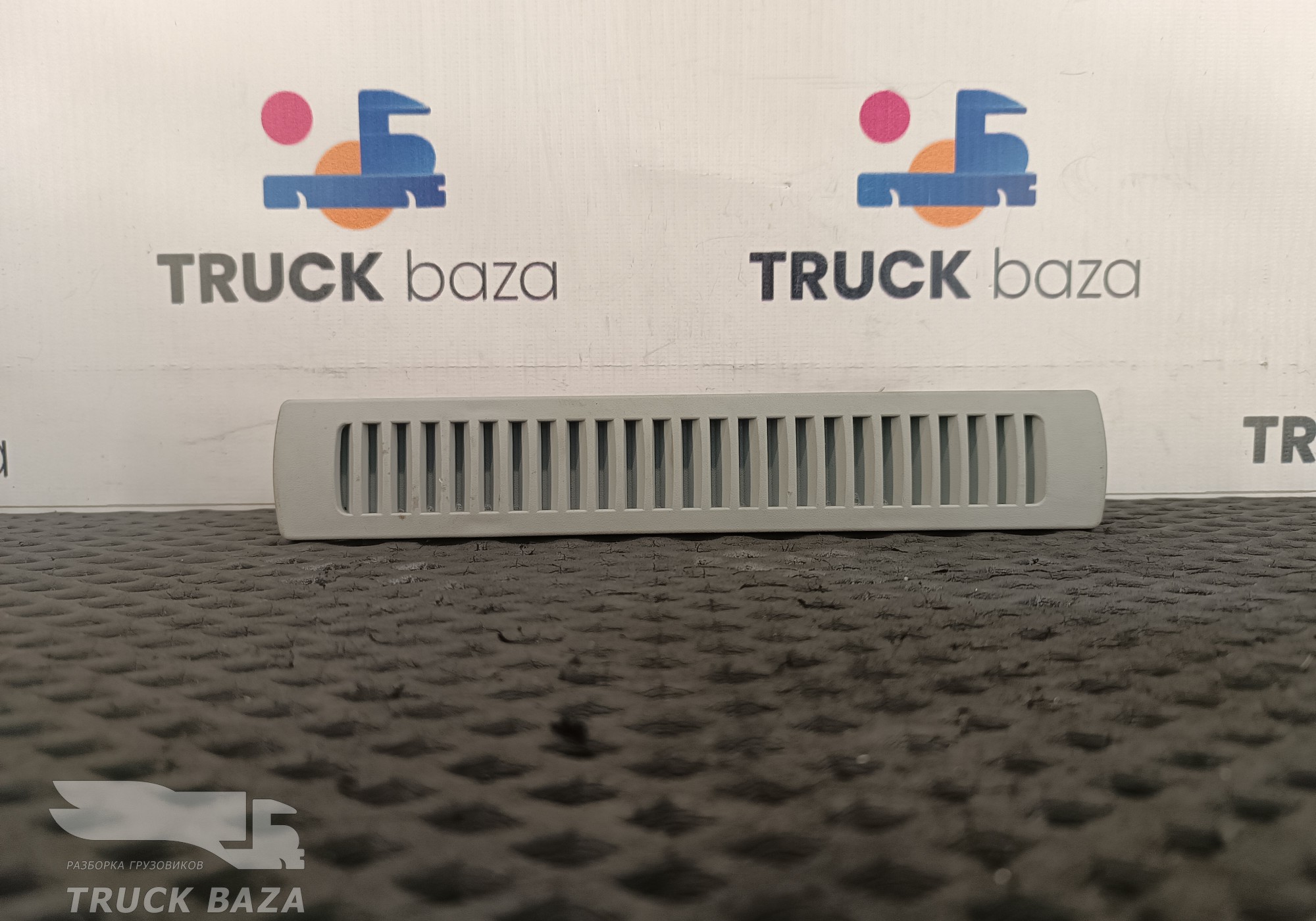 81619500416 Накладка вентиляционная для Man TGX II (с 2012)