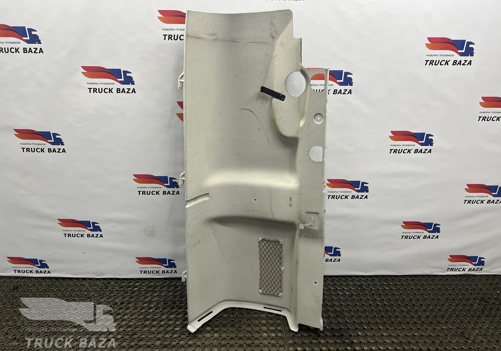 A9606908257 Обшивка крыши боковая левая