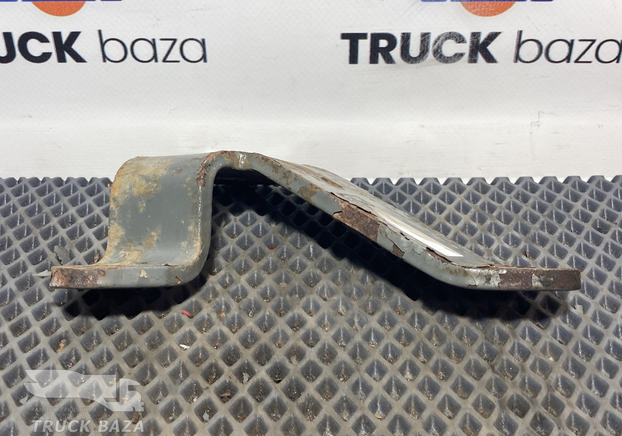 WG9925682101 Кронштейн стабилизатора переднего левого для Sinotruk Sitrak C7H