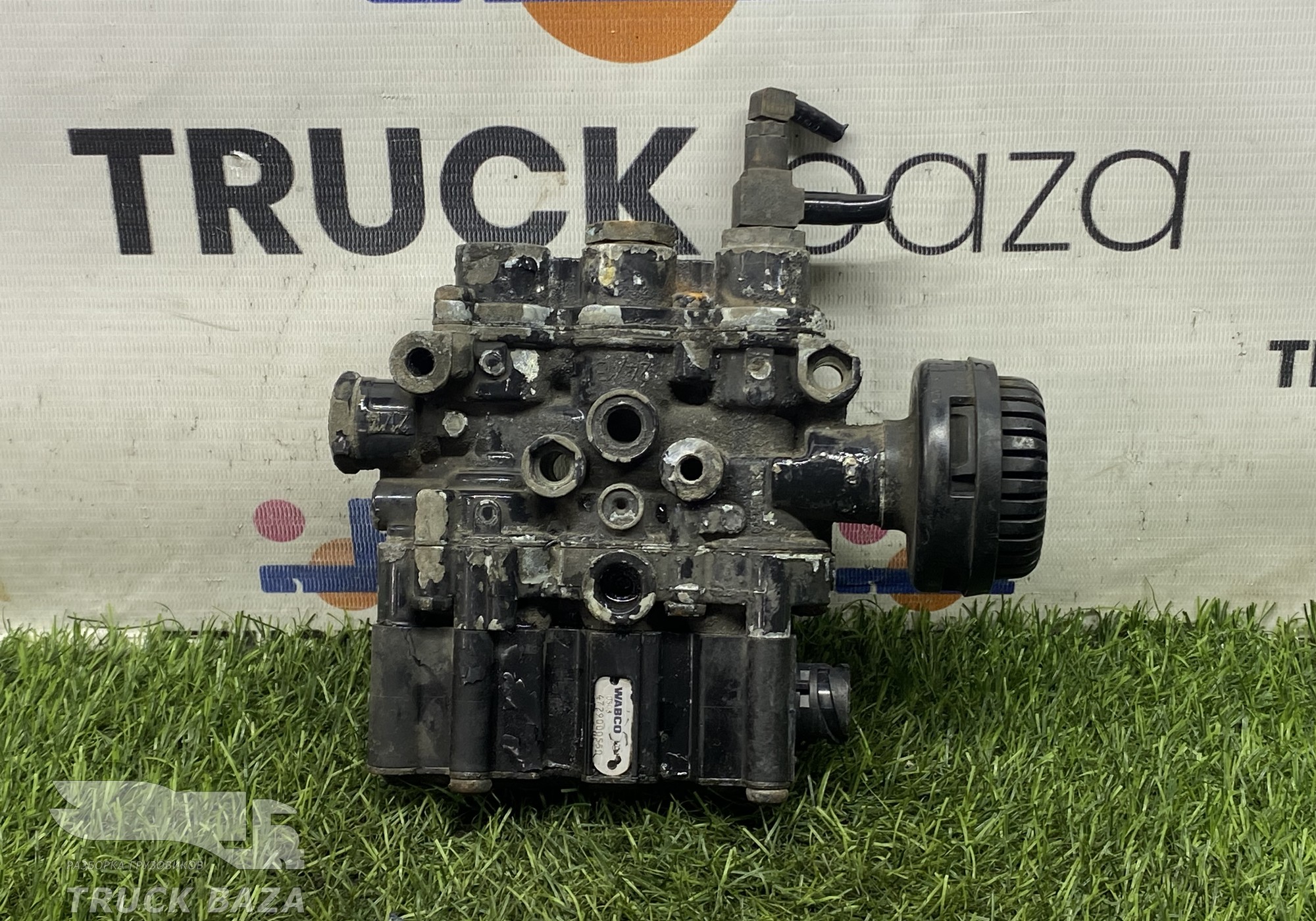 4729000550 Кран уровня пола главный