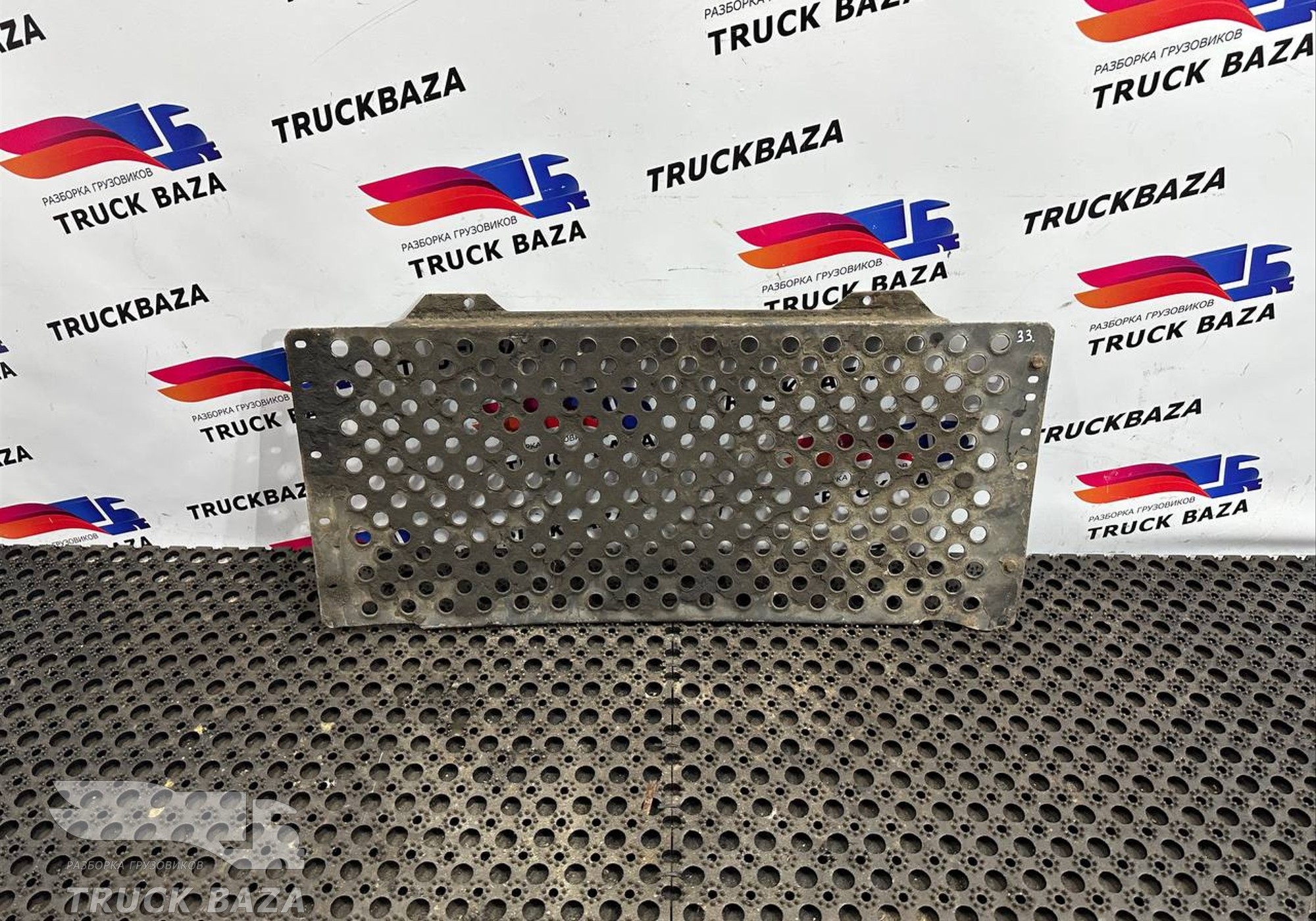 41030500 Трап центральный для Iveco EuroTech