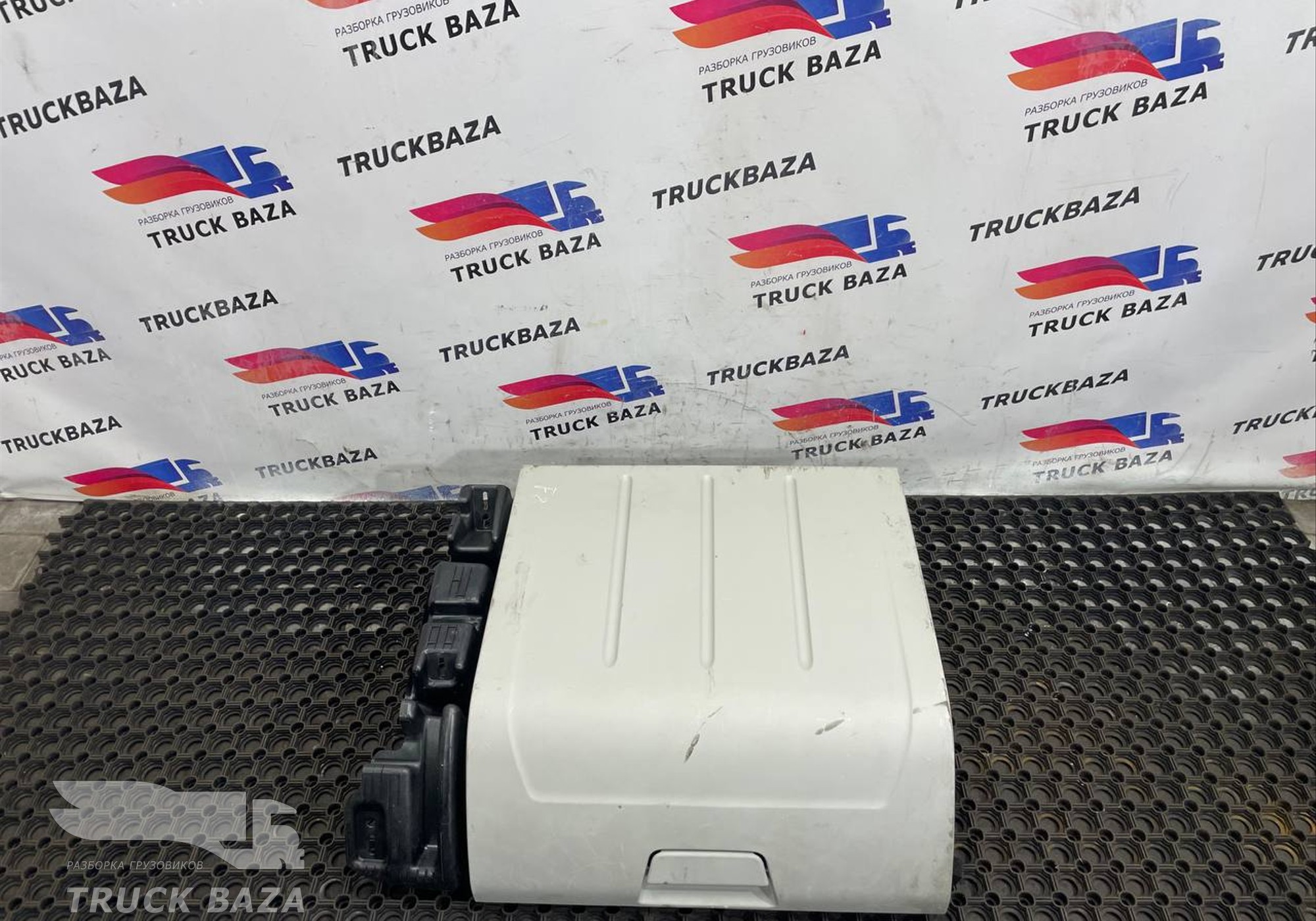 KC46519E71AAW Ящик вещевой консоли крыши для Ford F-MAX (с 2018)