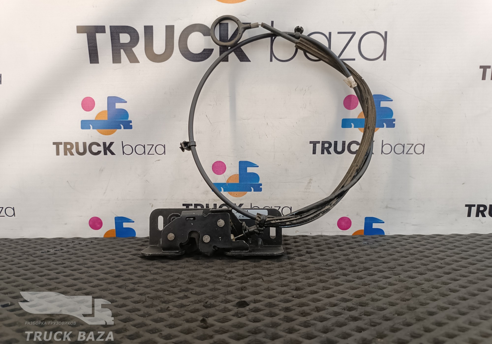 JC46E312A80AB Замок инструментального ящика правого для Ford F-MAX (с 2018)