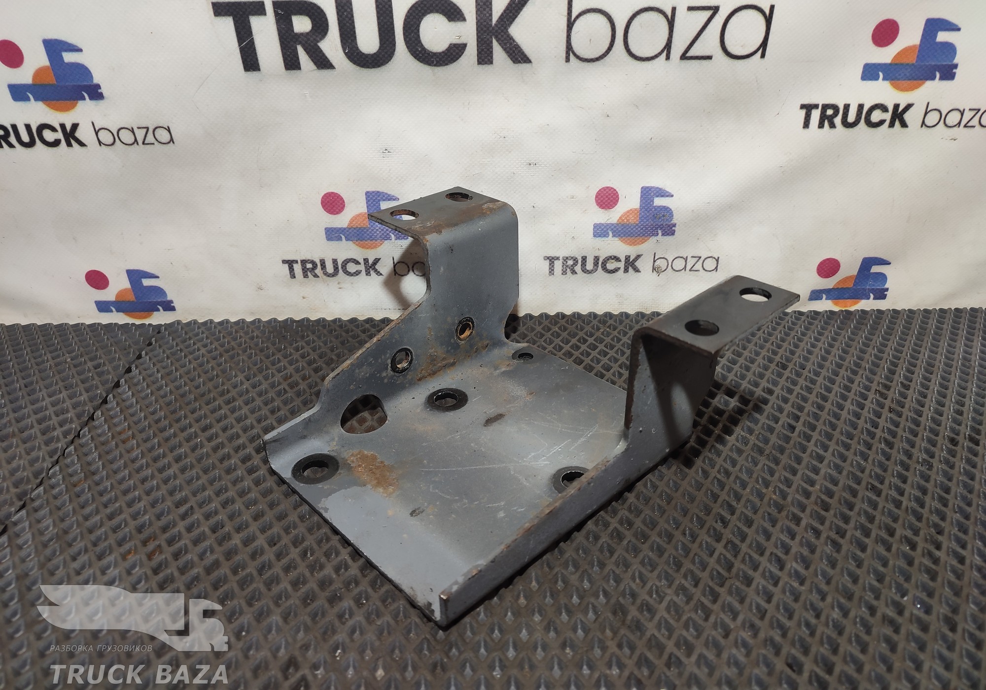 1686431 Кронштейн осушителя воздуха для Daf XF105 (с 2005)