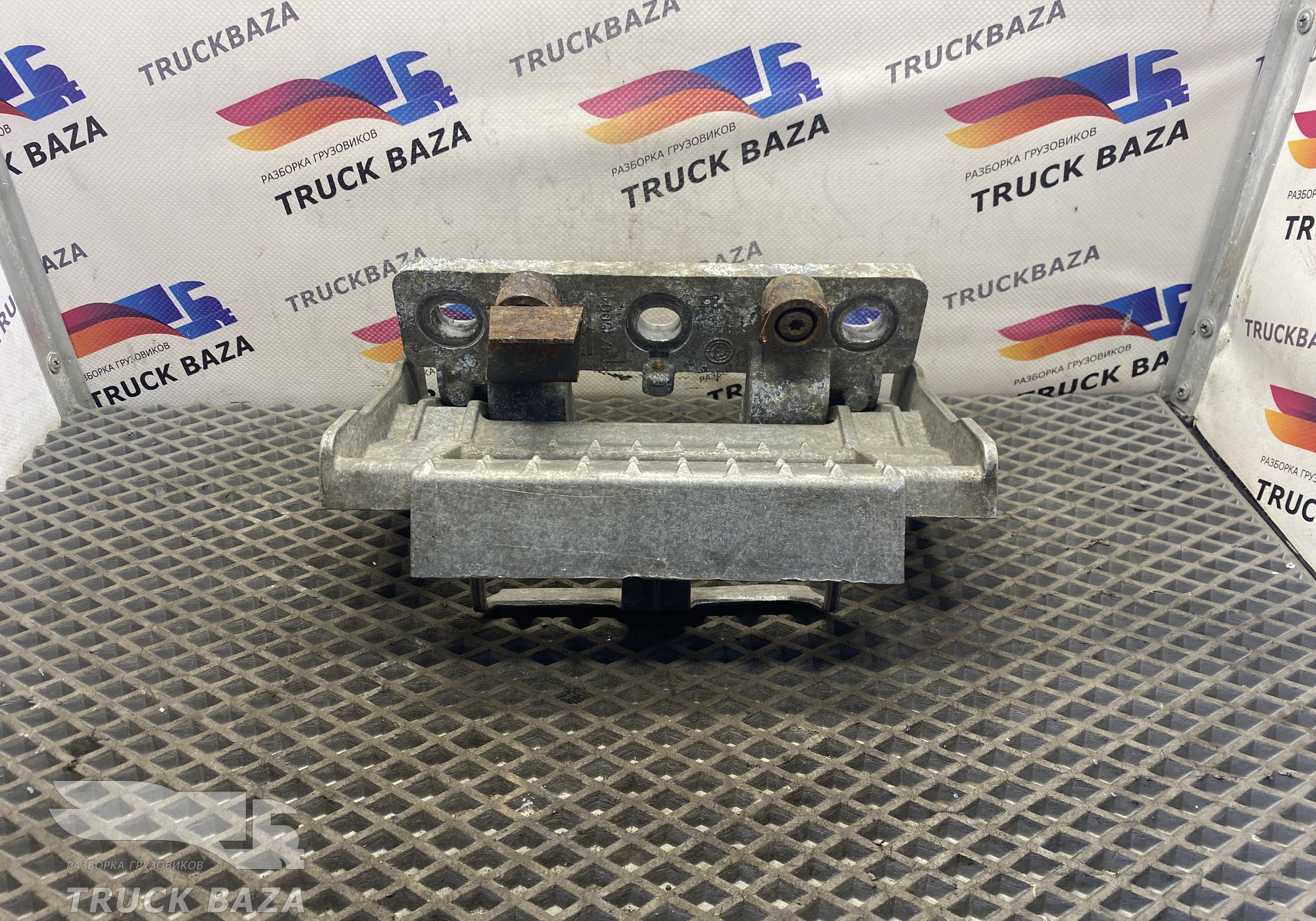 1689404 Подножка обслуживания для Daf 95
