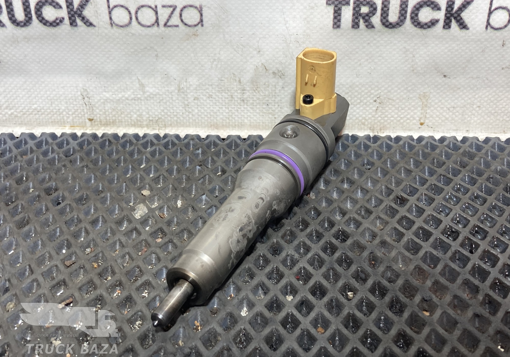 1725282 Форсунка топливная для Daf XF105 (с 2005)