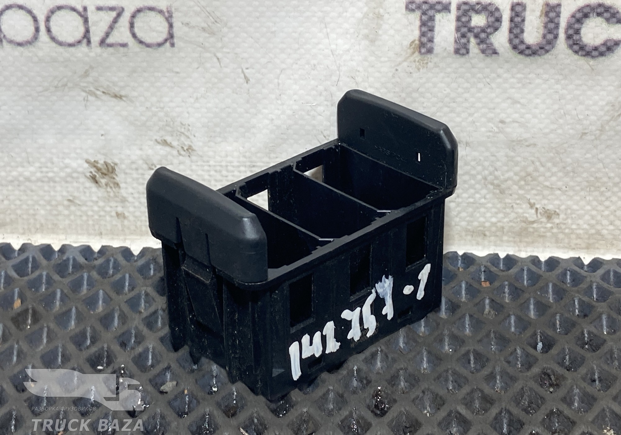 MPU00000010 Блок кнопок для КАМАЗ 54901