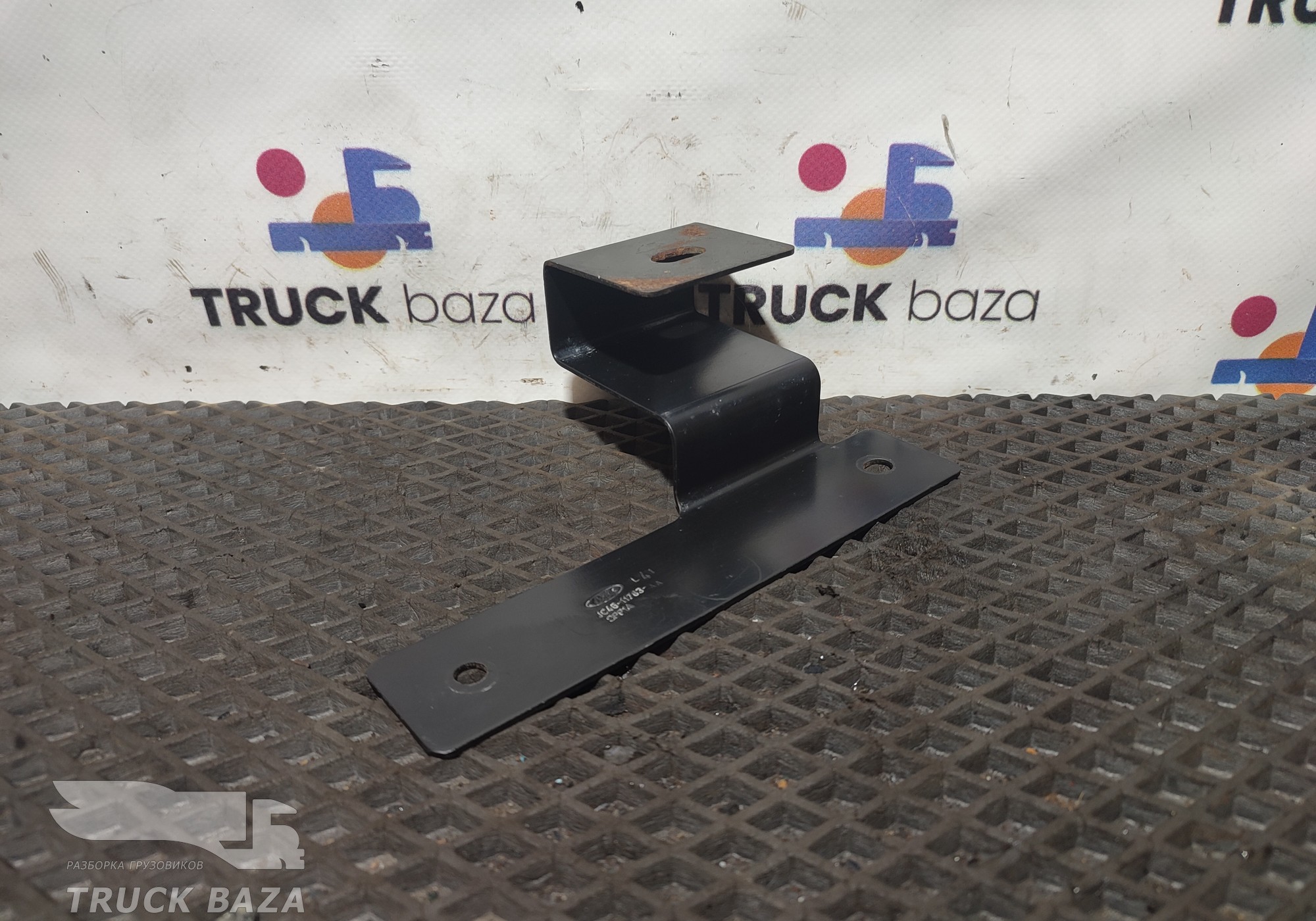 JC4611783AA Кронштейн для Ford F-MAX (с 2018)