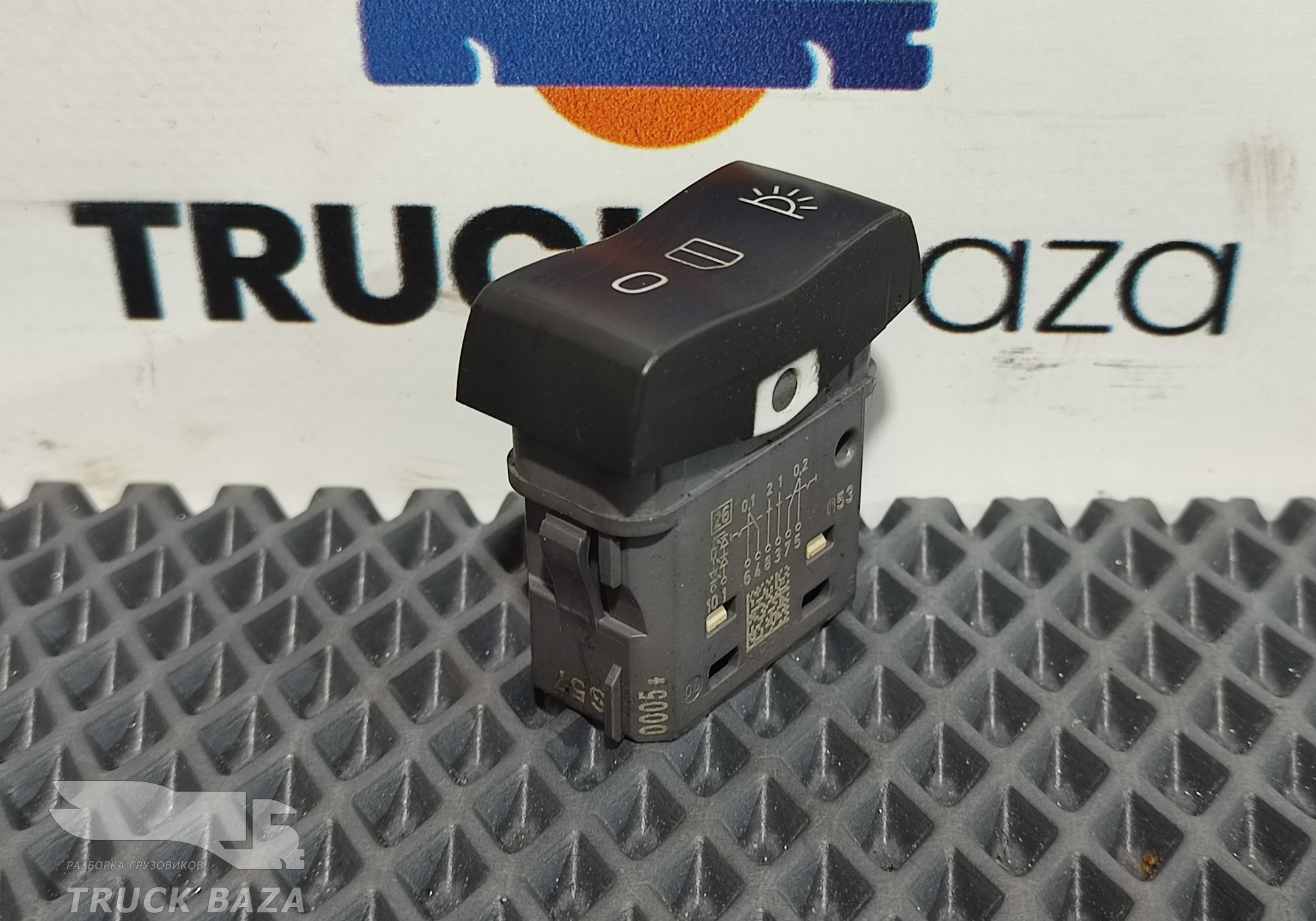2092001 Кнопка внутреннего освещения для Scania 6-series