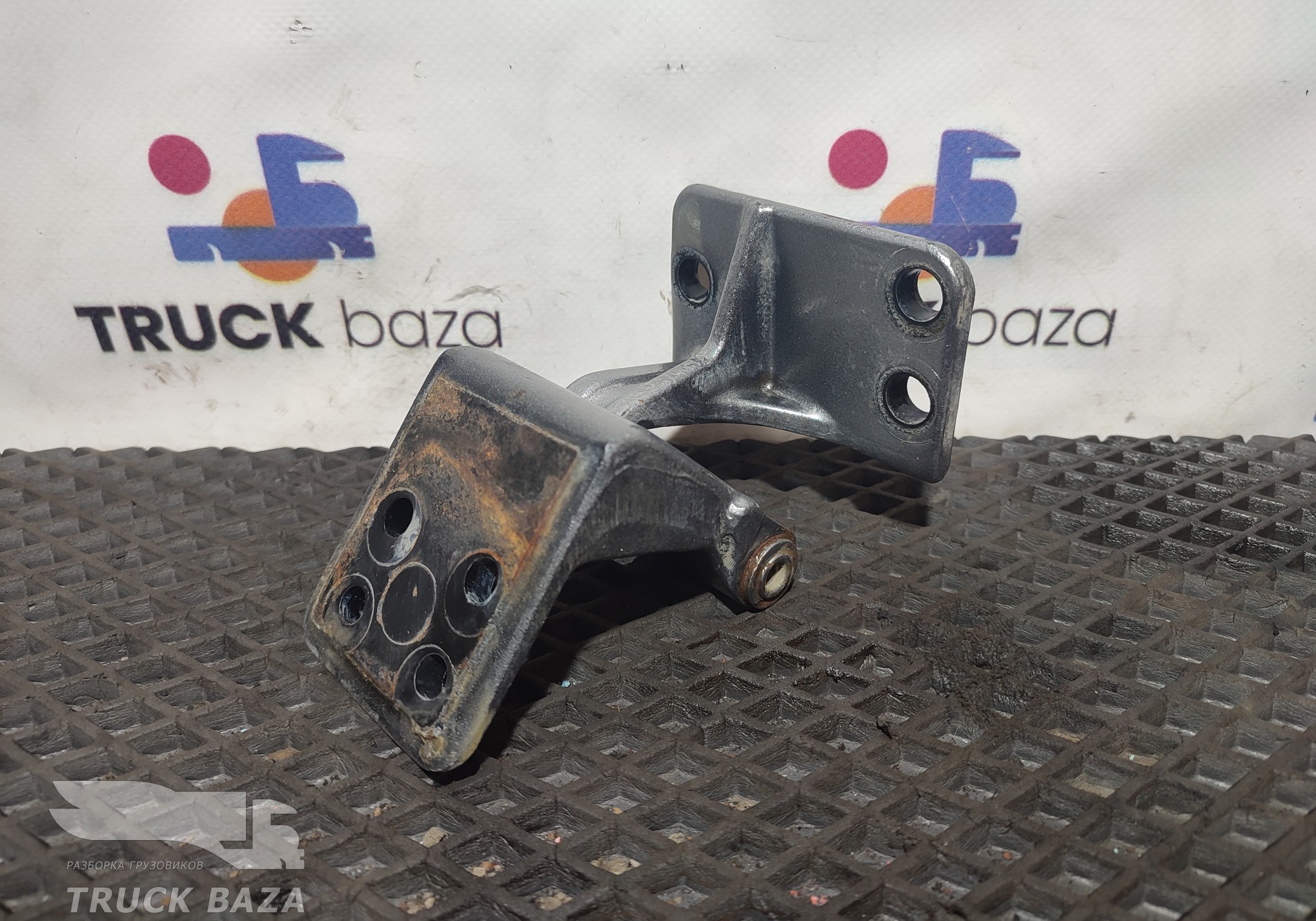 6106060B45C00 Петля двери правой нижняя для Faw JH6