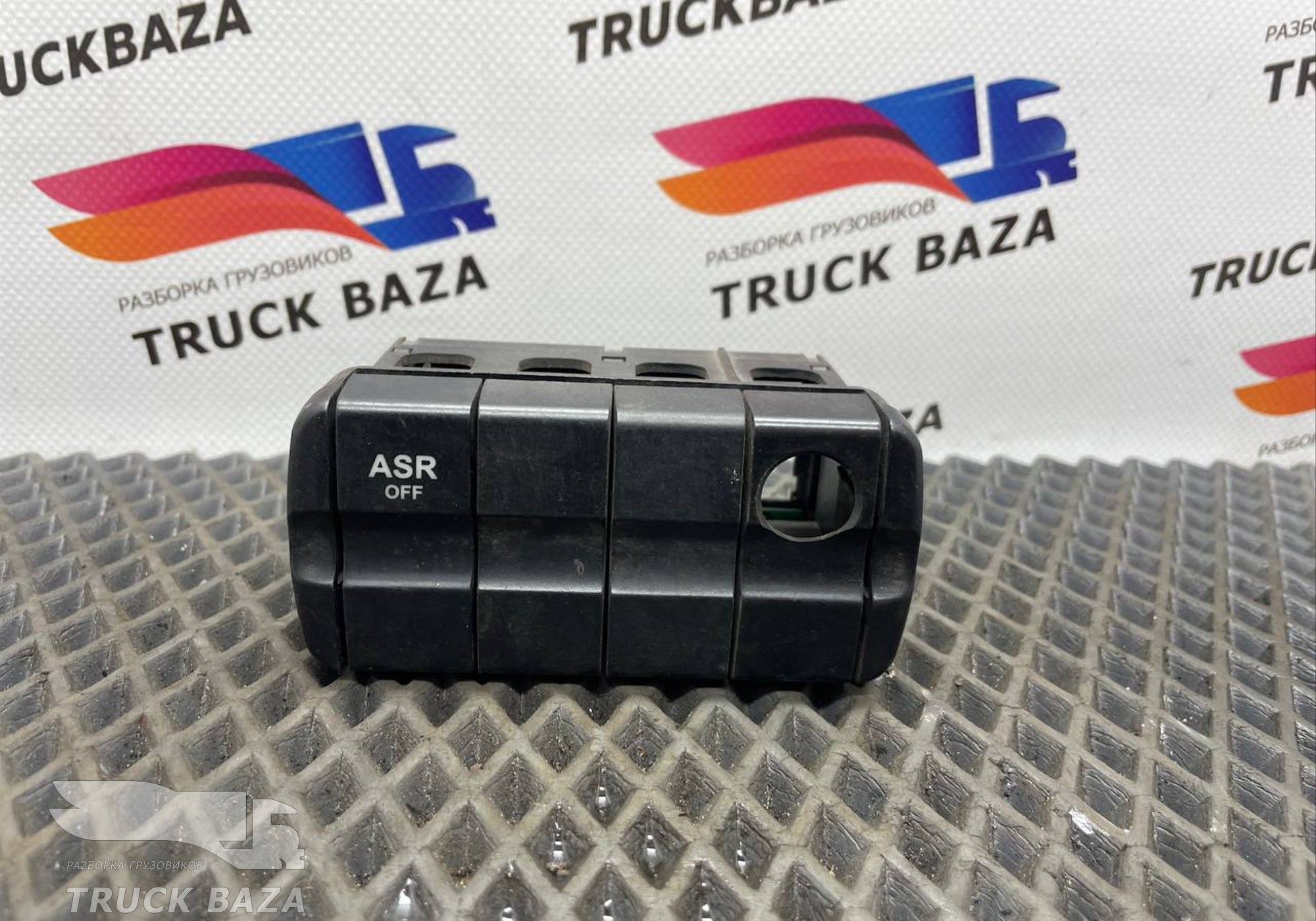 9435451807 Кнопка антипробуксовочной системы для Mercedes-Benz Actros MP3 (с 2008)