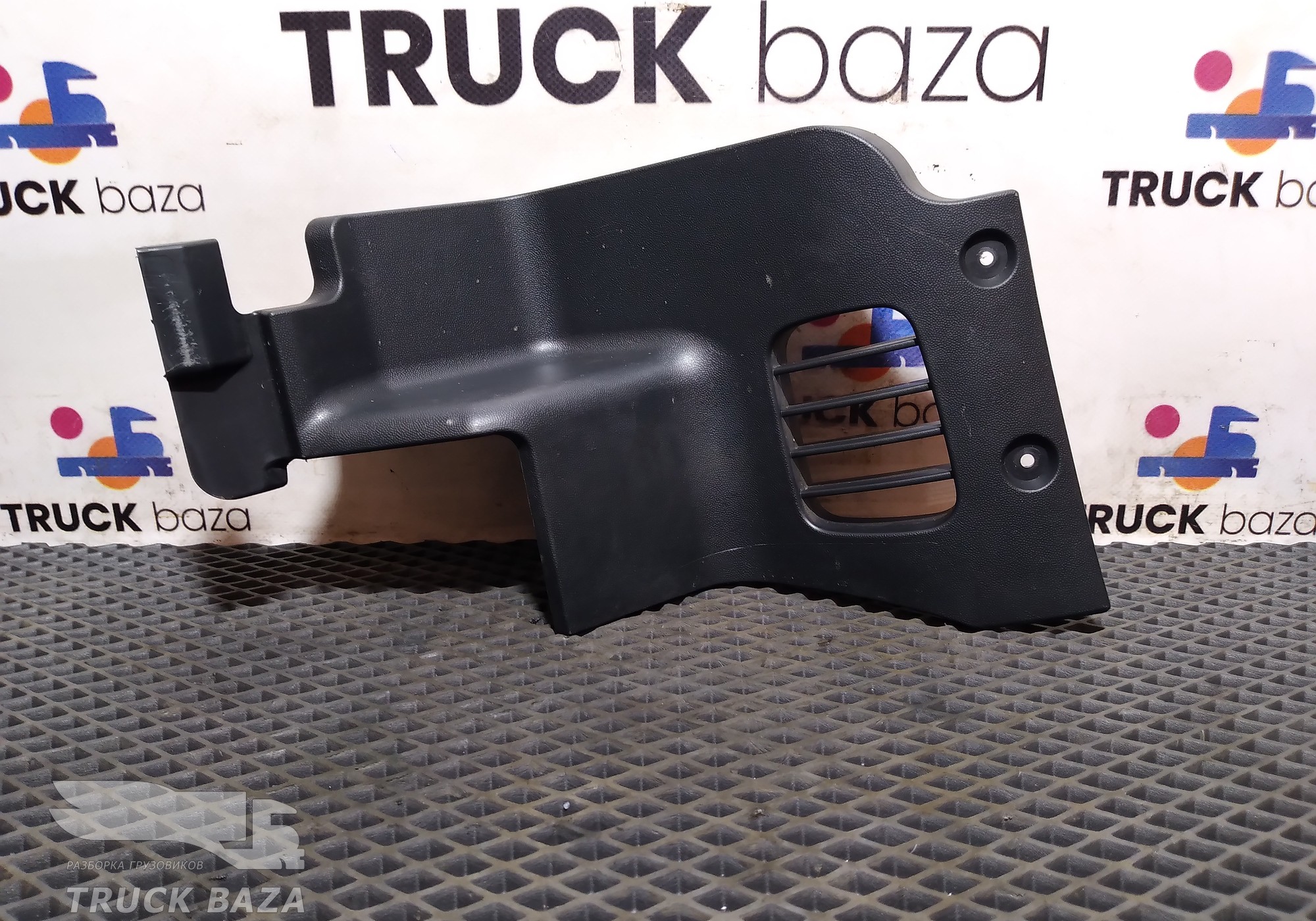 9406804206 Накладка на торпедо для Mercedes-Benz Axor