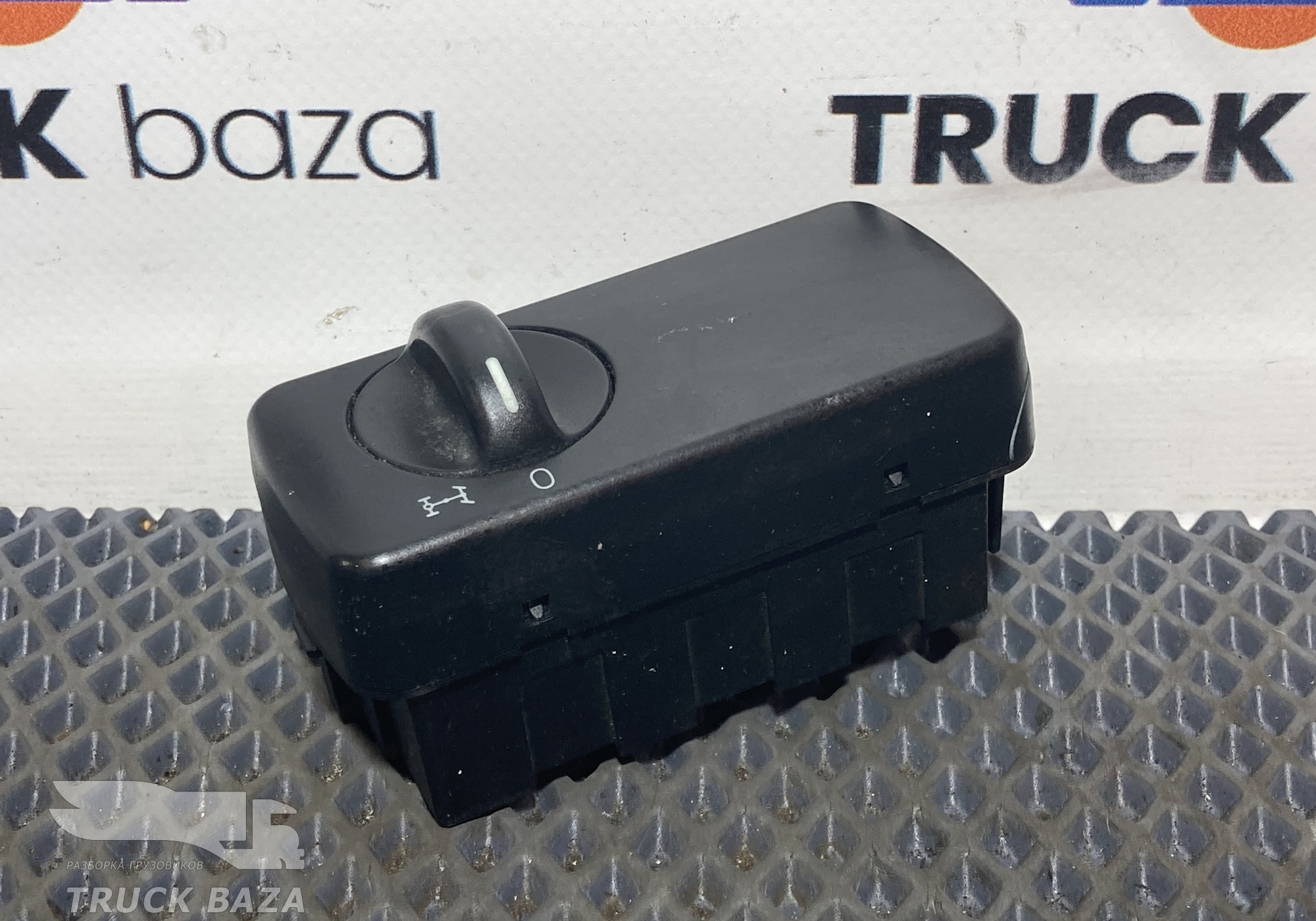 9435450304 Кнопка блокировки дифференциала для Mercedes-Benz Actros MP3 (с 2008)