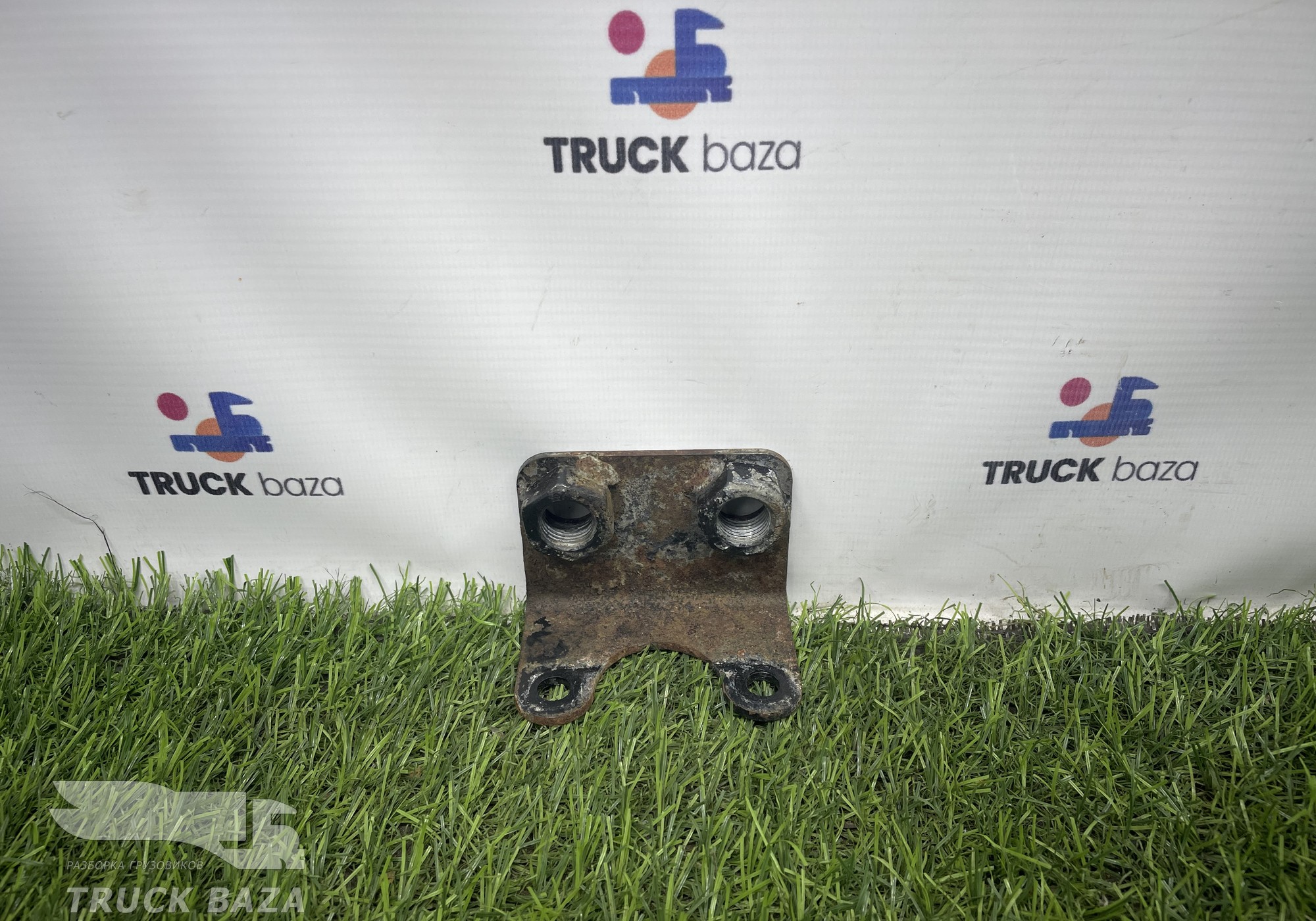 54901351521810 Кронштейн 4-х контурного крана для КАМАЗ 54901