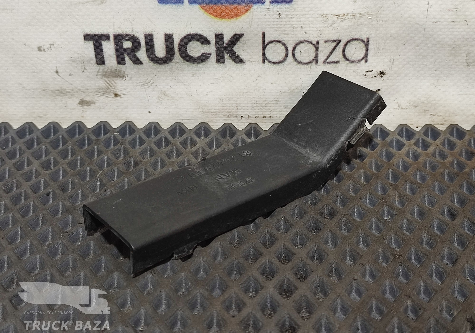 81254250042 Кожух рулевой колонки для Man TGS